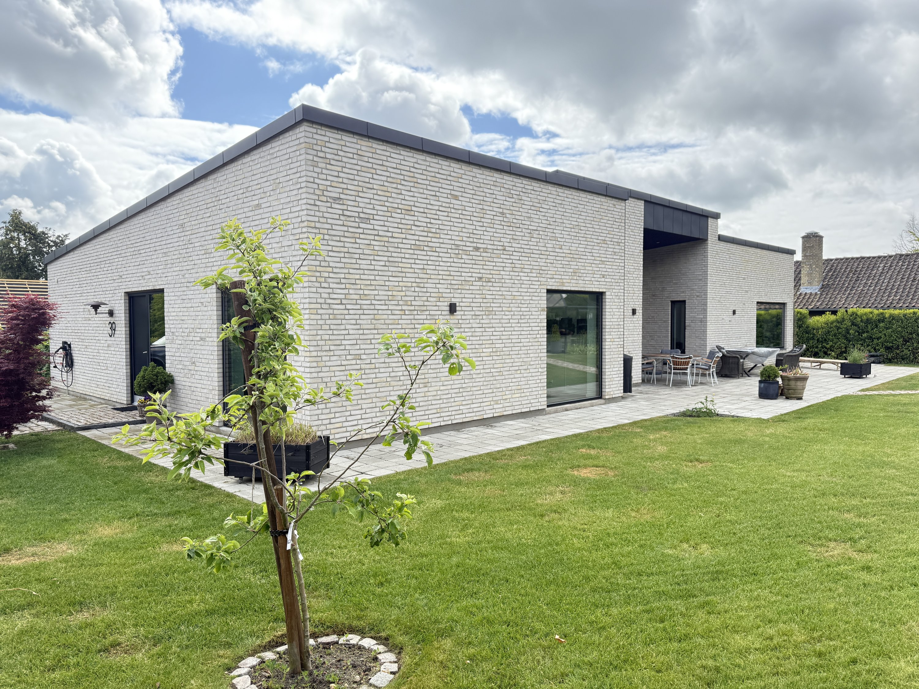 Miniaturebillede 1: . Billede af Sandageralle 39, 8300 Odder