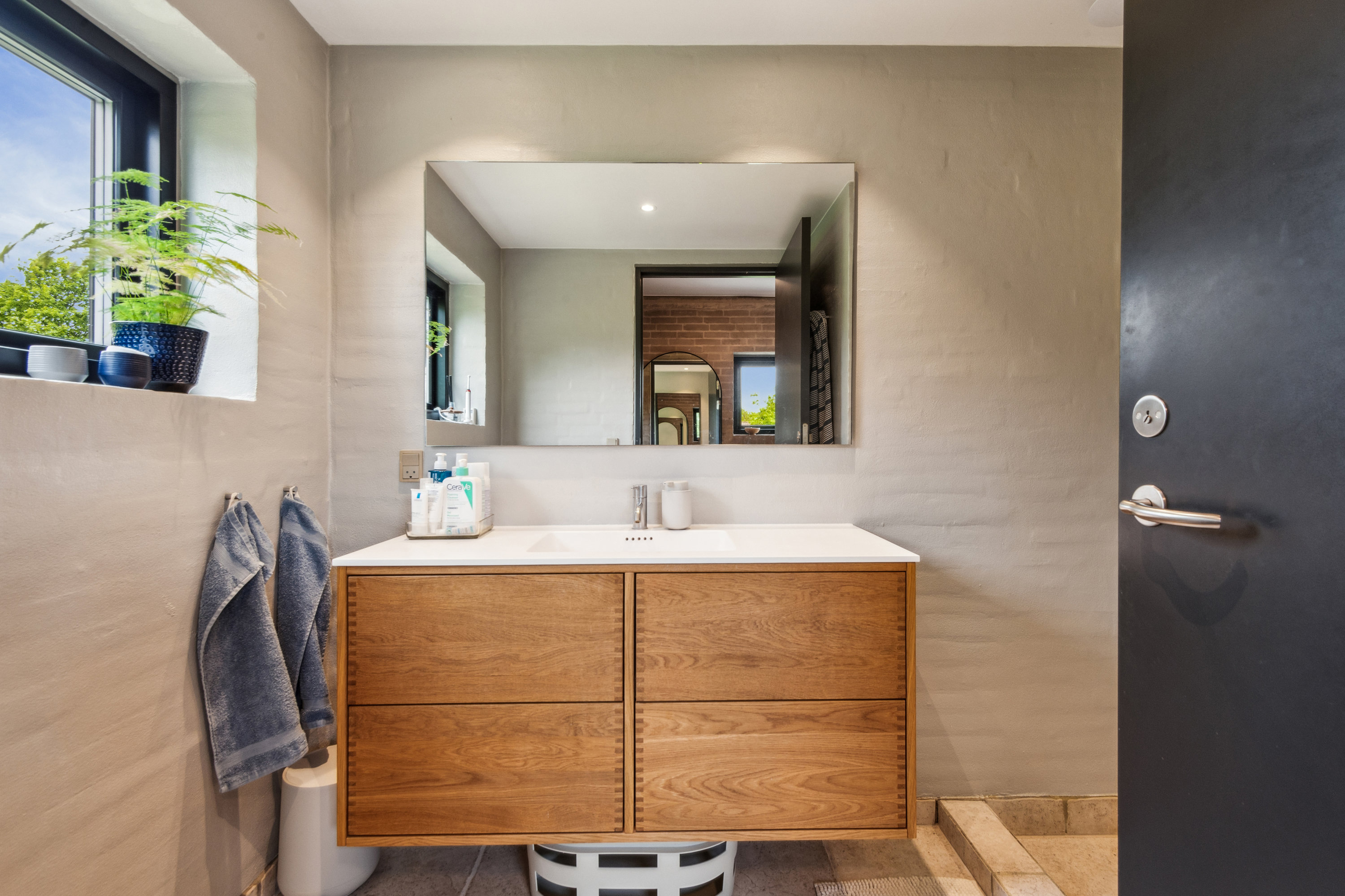 Fremhævet badeværelse billede i fuldskærmstilstand. Billede af Stentoften 72, Rebild, 9520 Skørping