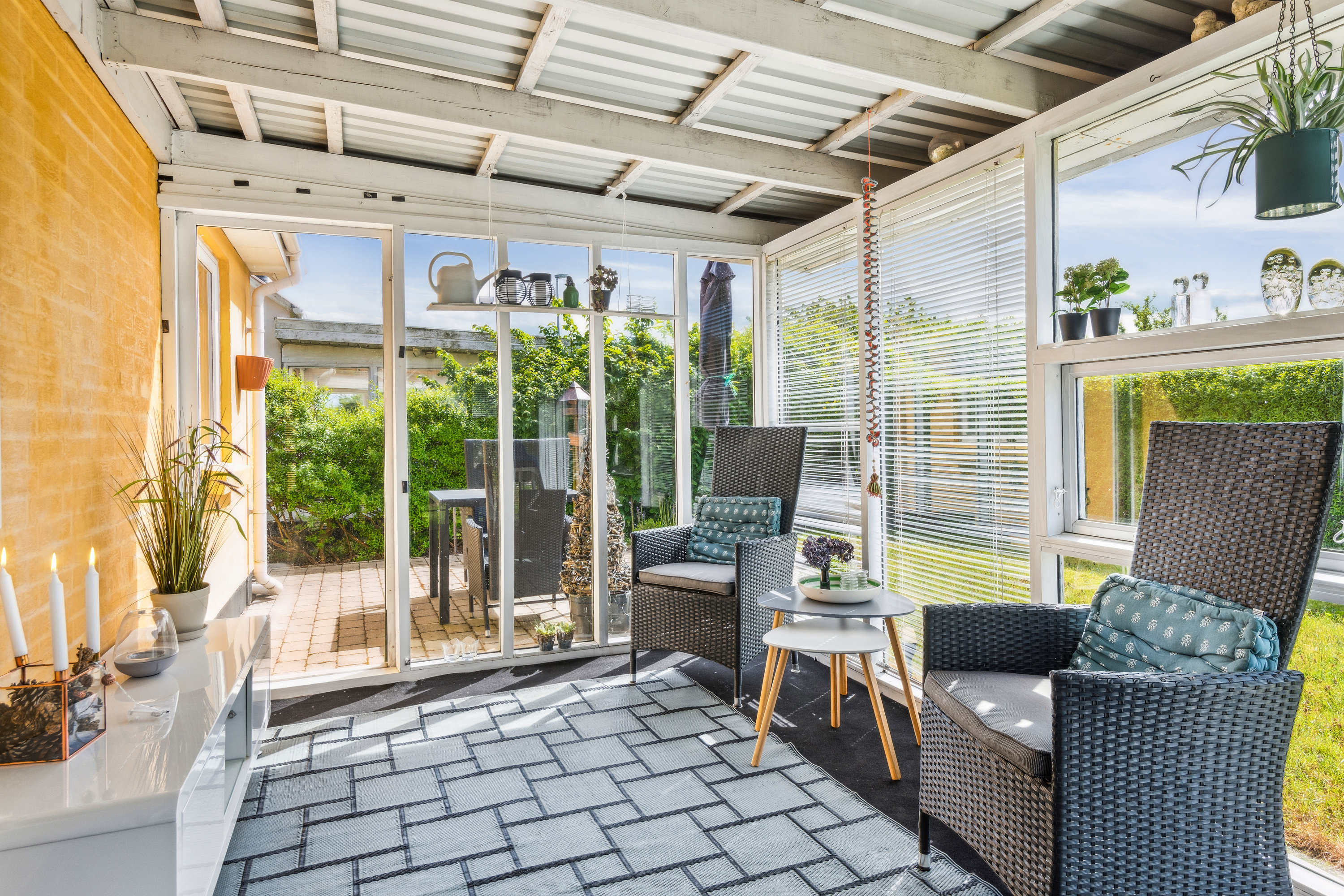 Fremhævet terrasse billede i fuldskærmstilstand. Billede af Schmidtsvej 17, Farstrup, 9240 Nibe