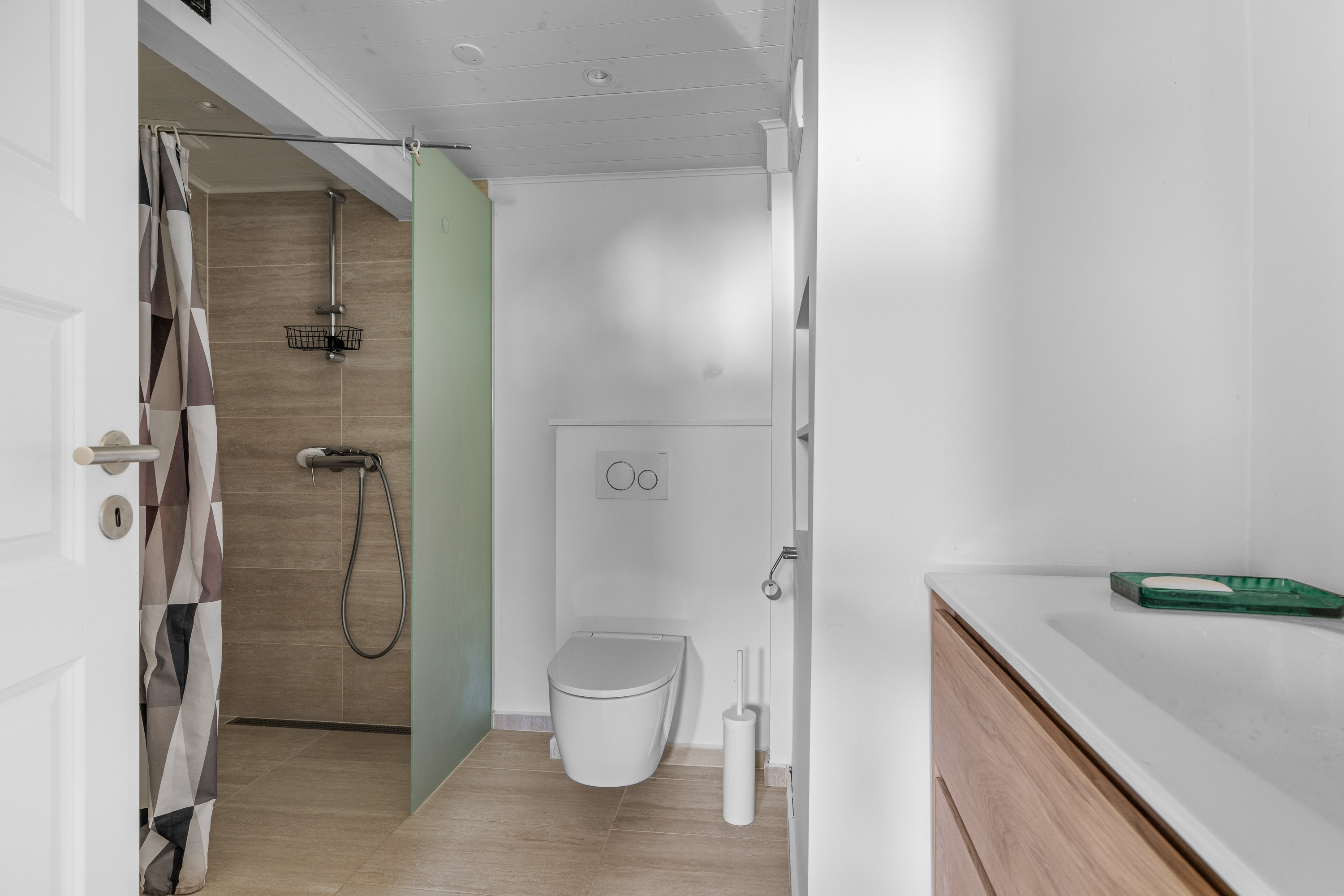 Fremhævet badeværelse billede i fuldskærmstilstand. Billede af Bjerne Langgyde 10, 5600 Faaborg