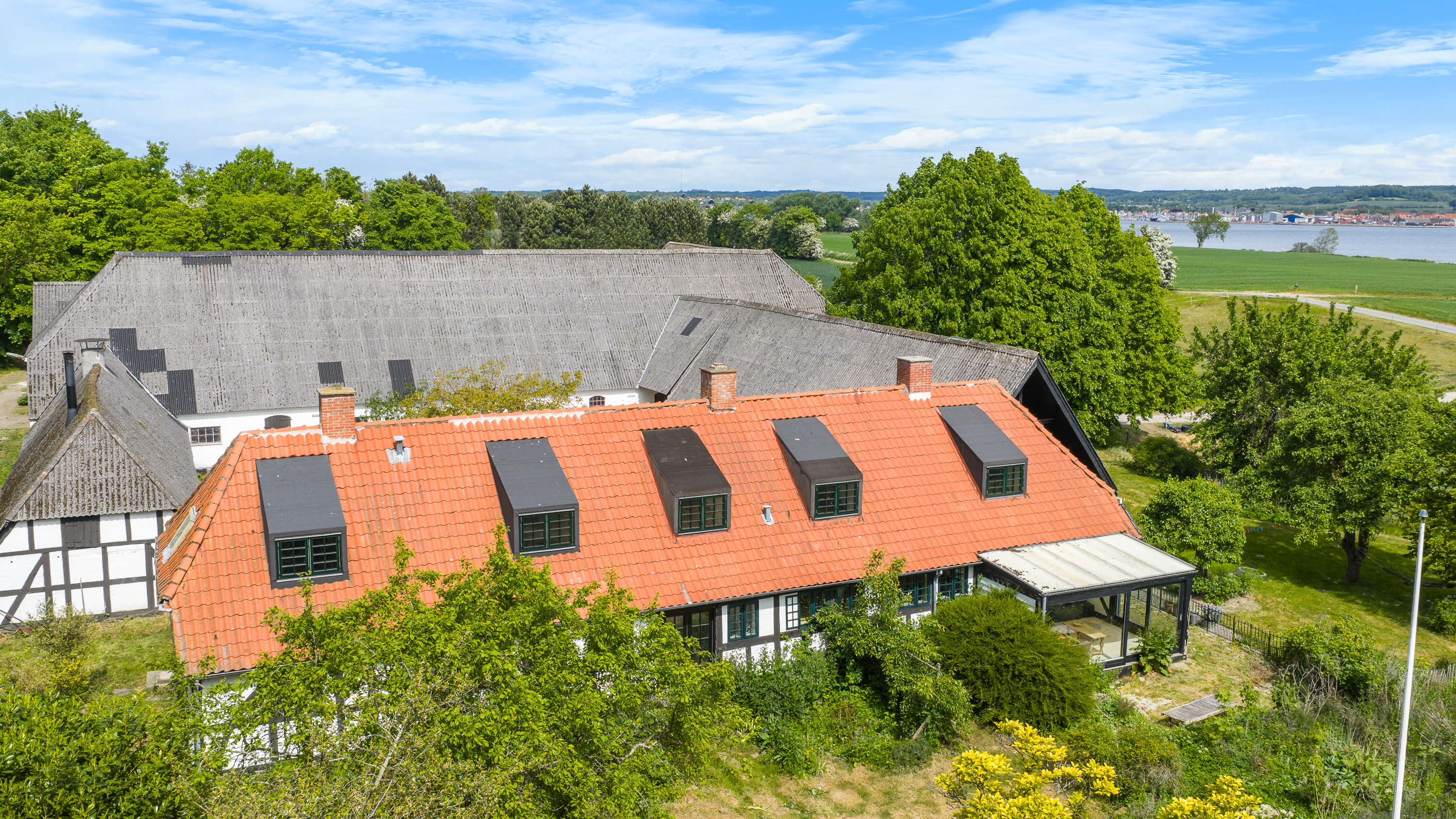 Fremhævet luftfoto billede i fuldskærmstilstand. Billede af Bjerne Langgyde 10, 5600 Faaborg