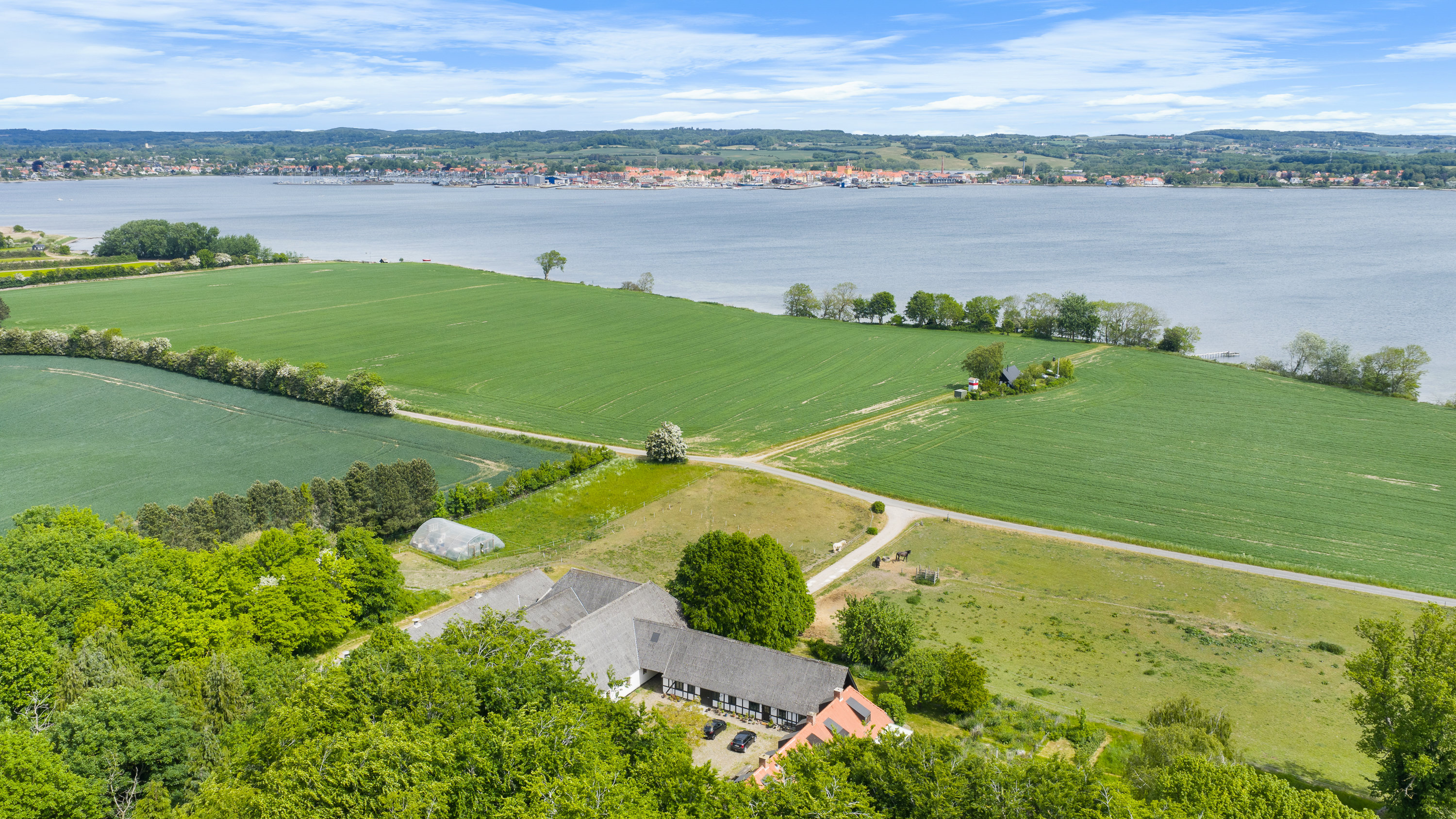 Fremhævet luftfoto billede i fuldskærmstilstand. Billede af Bjerne Langgyde 10, 5600 Faaborg