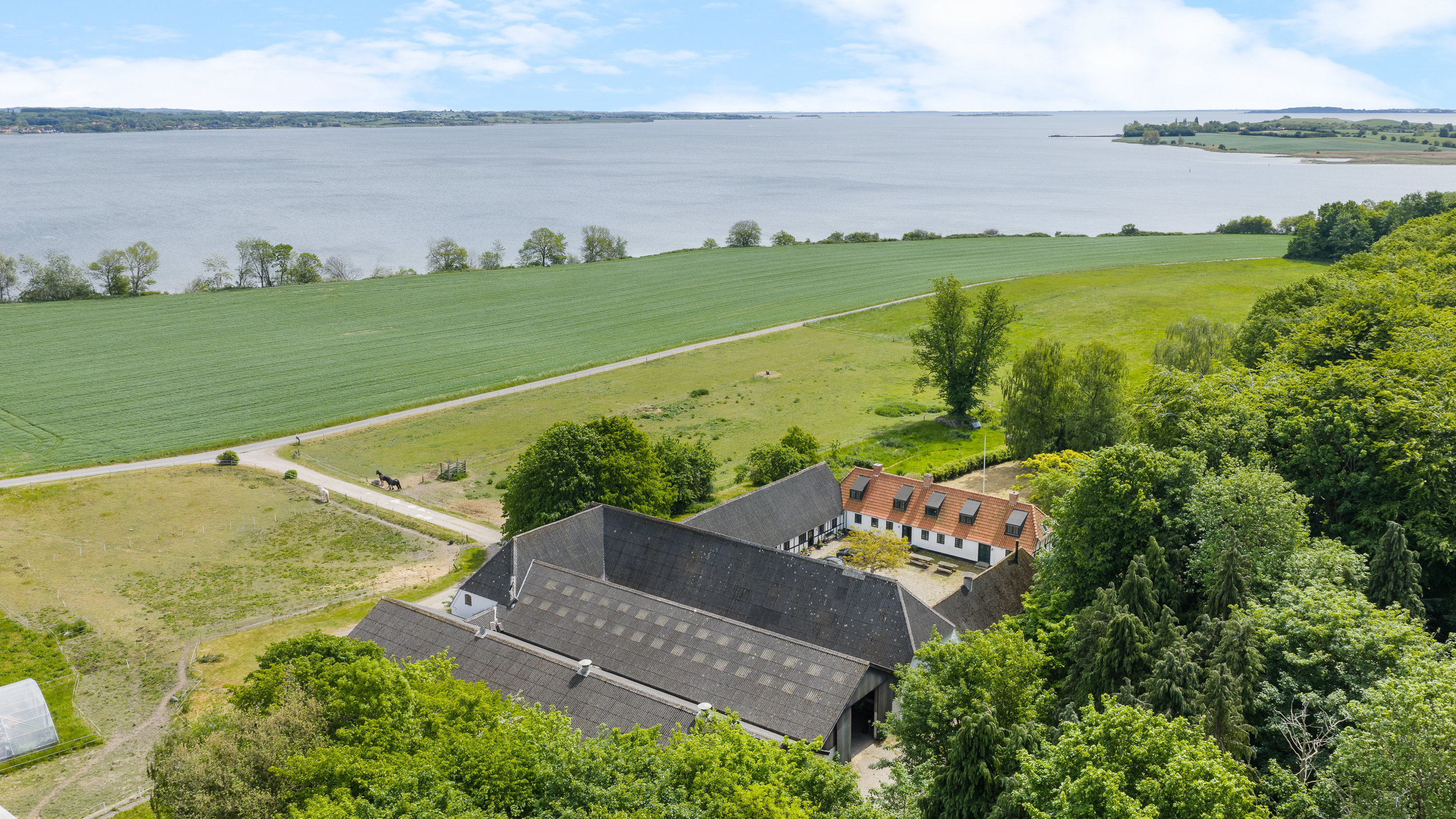 Fremhævet luftfoto billede i fuldskærmstilstand. Billede af Bjerne Langgyde 10, 5600 Faaborg