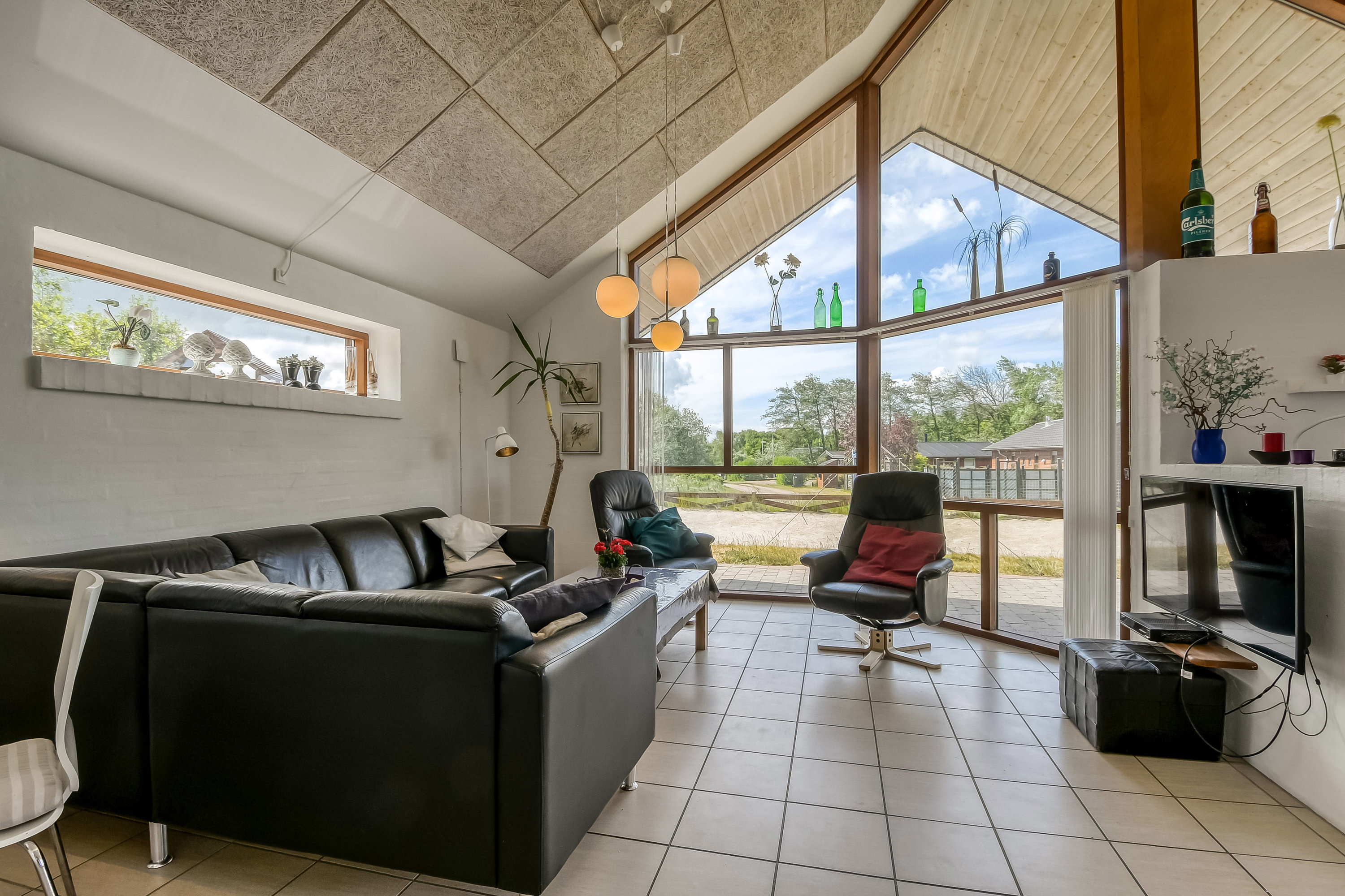 Fremhævet stue billede i fuldskærmstilstand. Billede af Hulvej 2, Ejsingholm, 7830 Vinderup