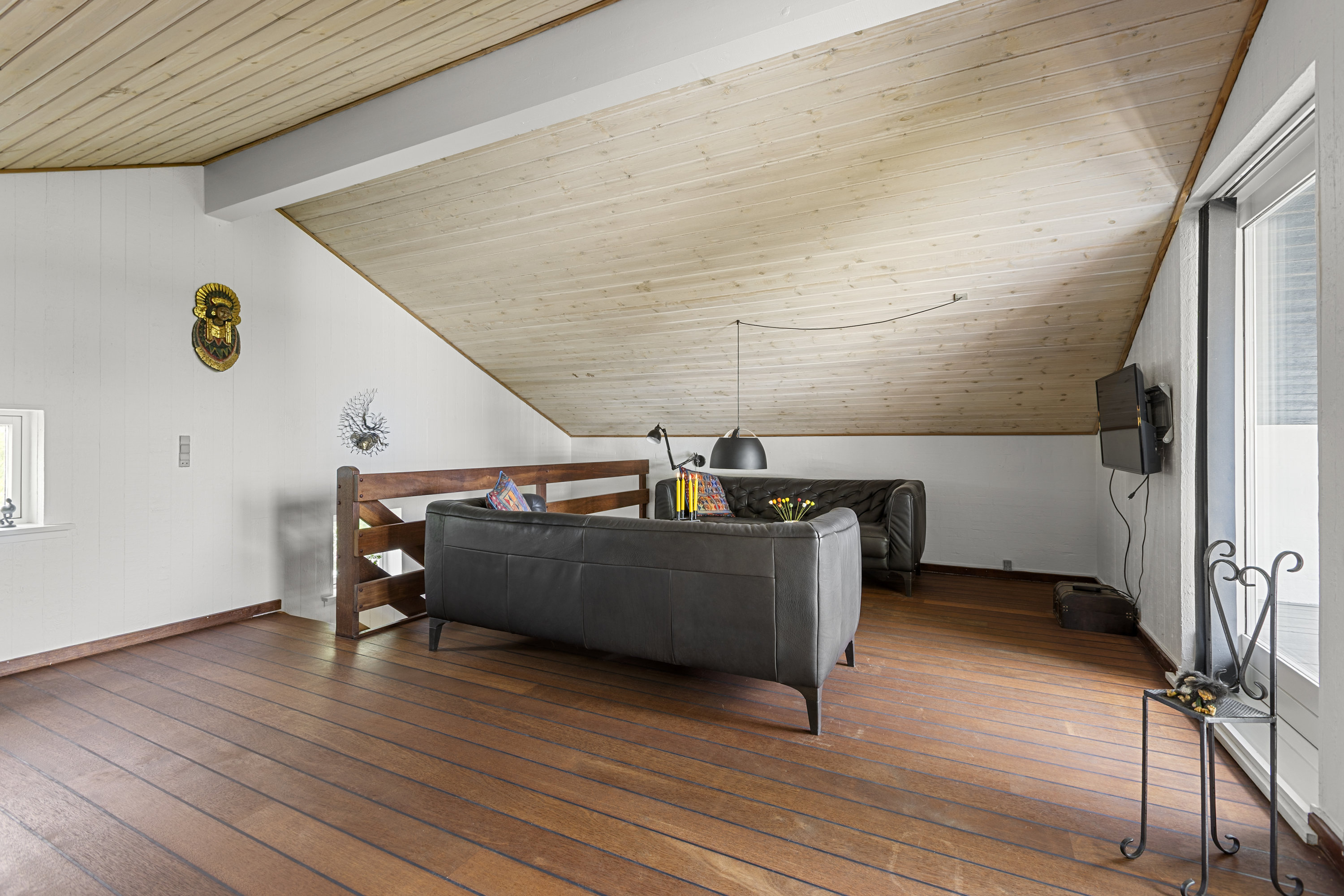 Fremhævet stue billede i fuldskærmstilstand. Billede af Syrenvej 24, 4295 Stenlille