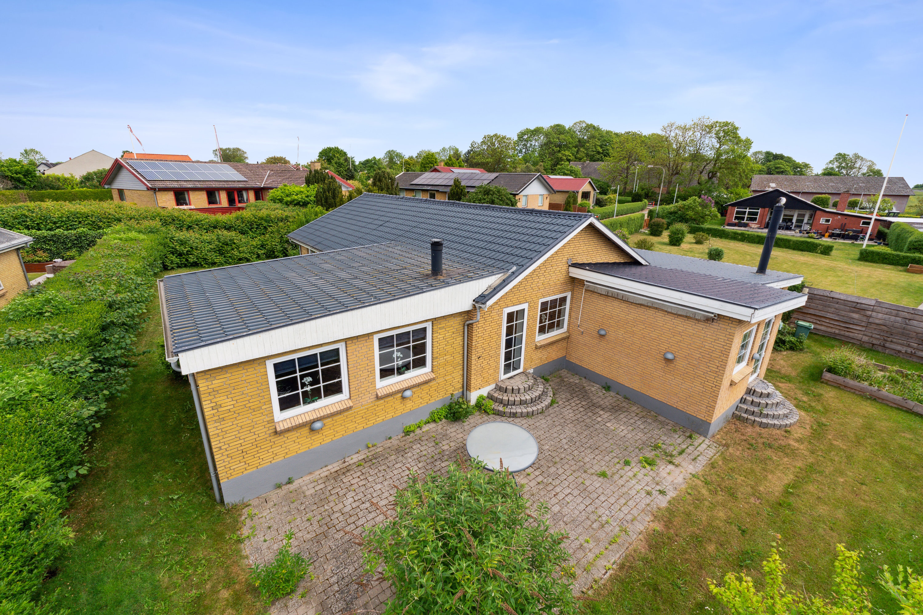 Miniaturebillede 1: set fra haven. Billede af Toftevænget 9, Aunslev, 5800 Nyborg