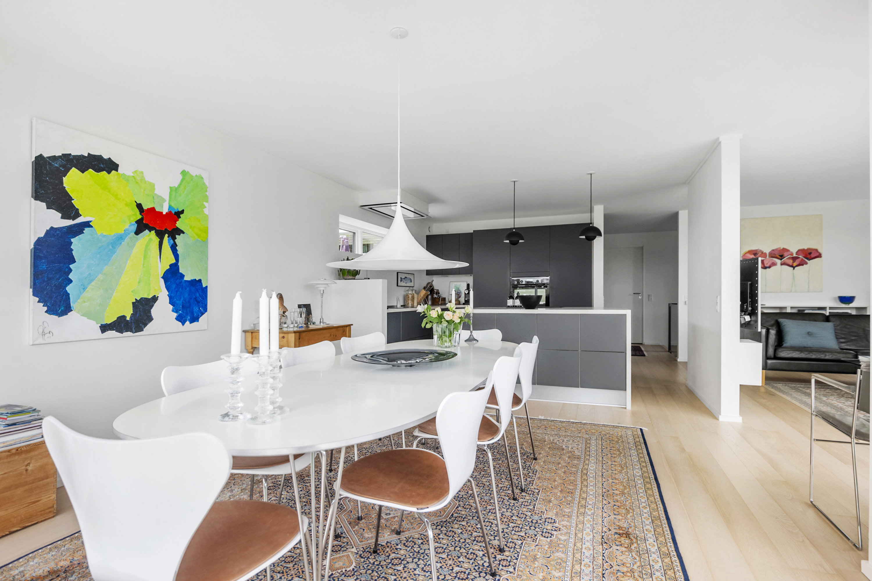 Fremhævet spisestue billede i fuldskærmstilstand. Billede af Overskov 30, 8300 Odder