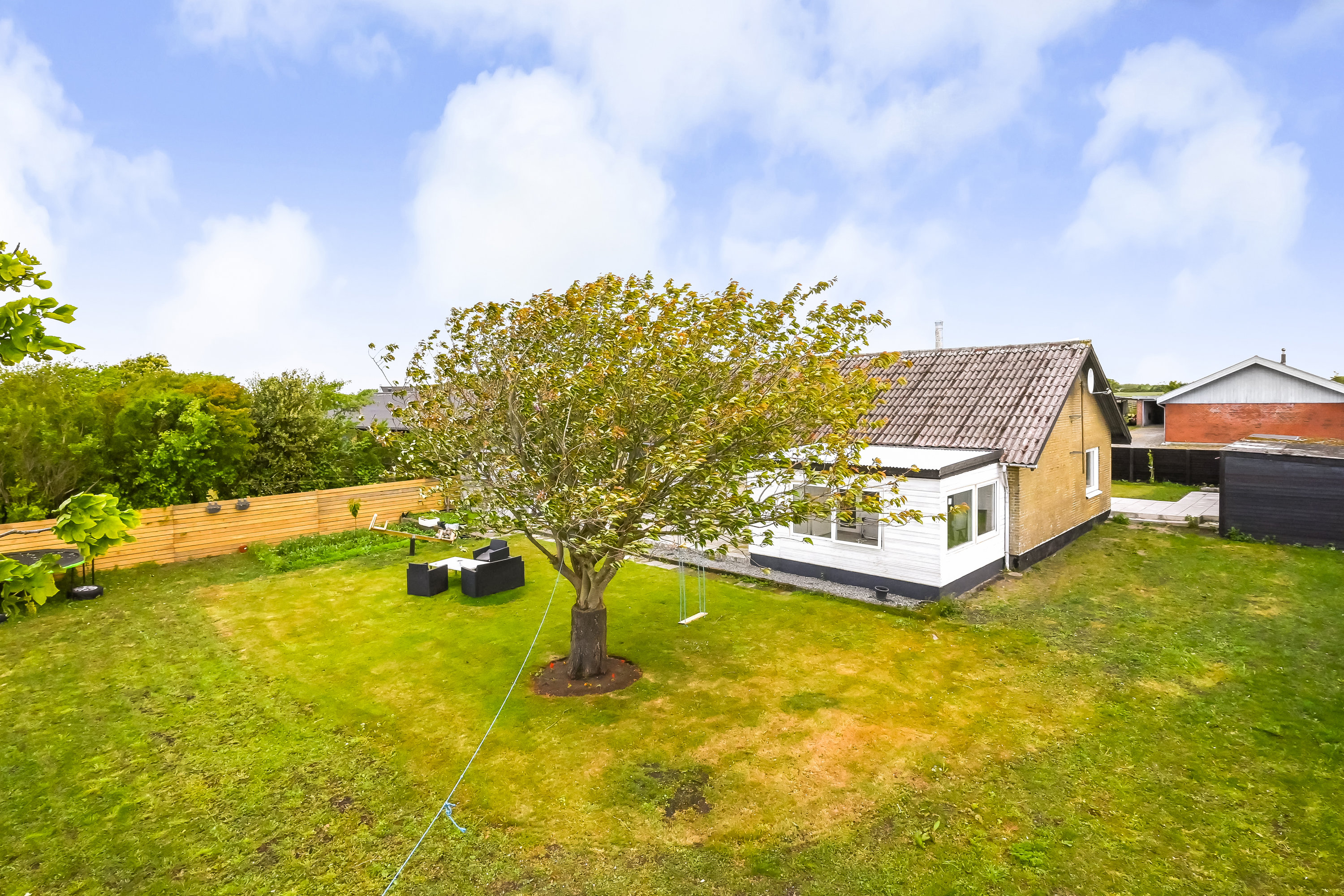 Fremhævet ejendommen billede i fuldskærmstilstand. Billede af Bækkelundvej 8, Rom, 7620 Lemvig