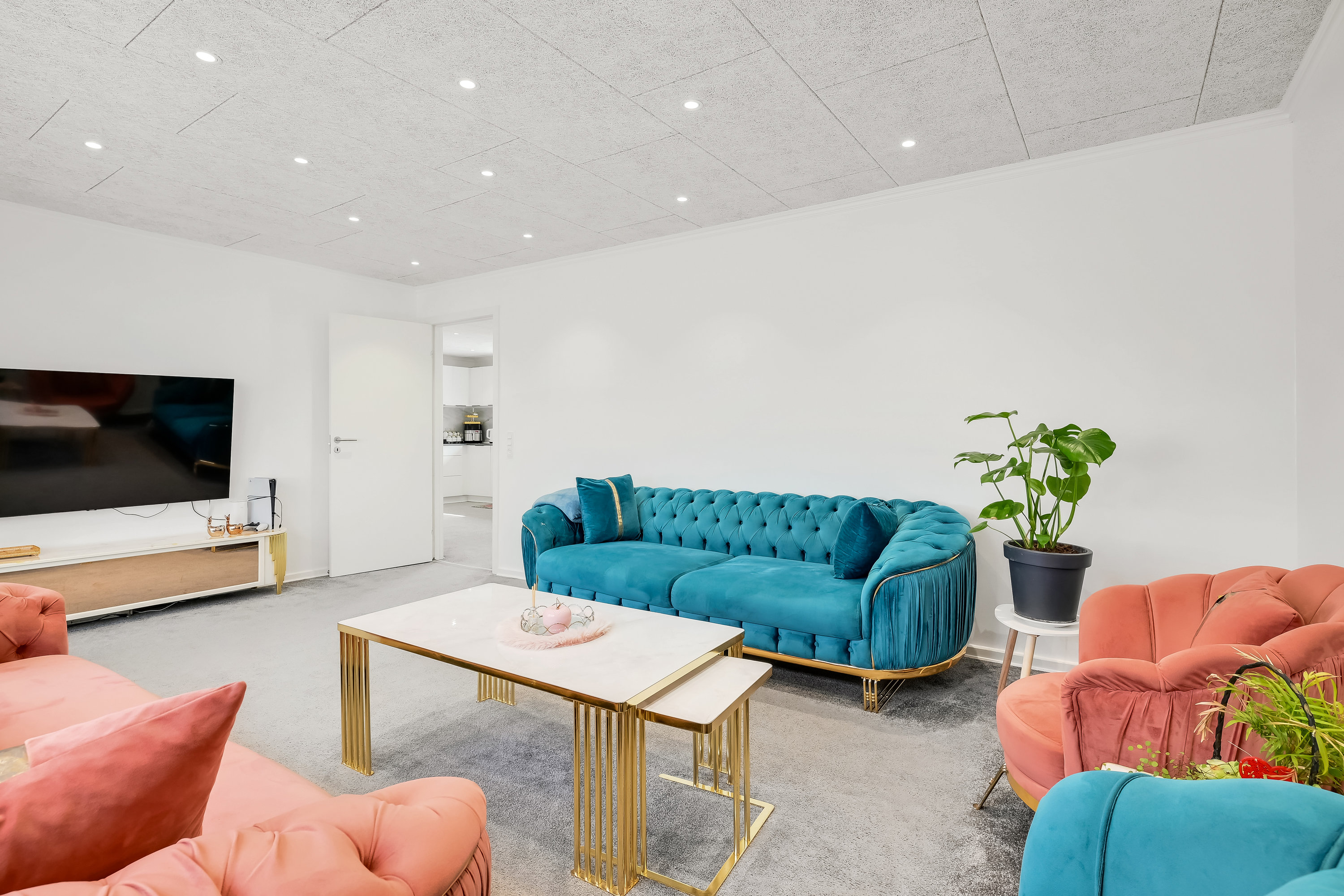 Fremhævet stue billede i fuldskærmstilstand. Billede af Bækkelundvej 8, Rom, 7620 Lemvig