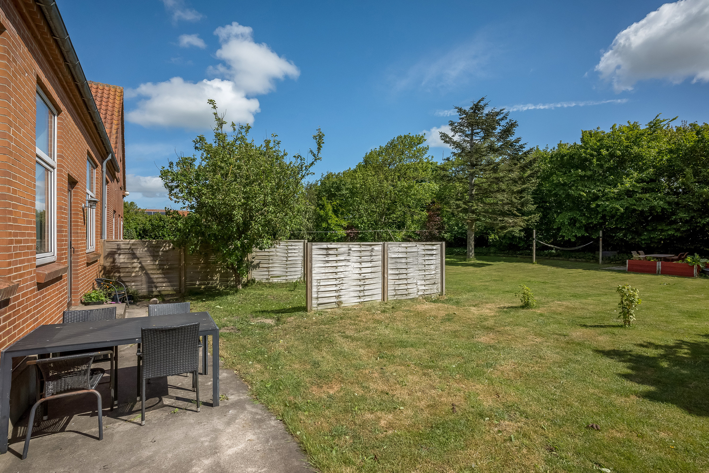 Fremhævet terrasse billede i fuldskærmstilstand. Billede af Algade 43, Ramme, 7620 Lemvig