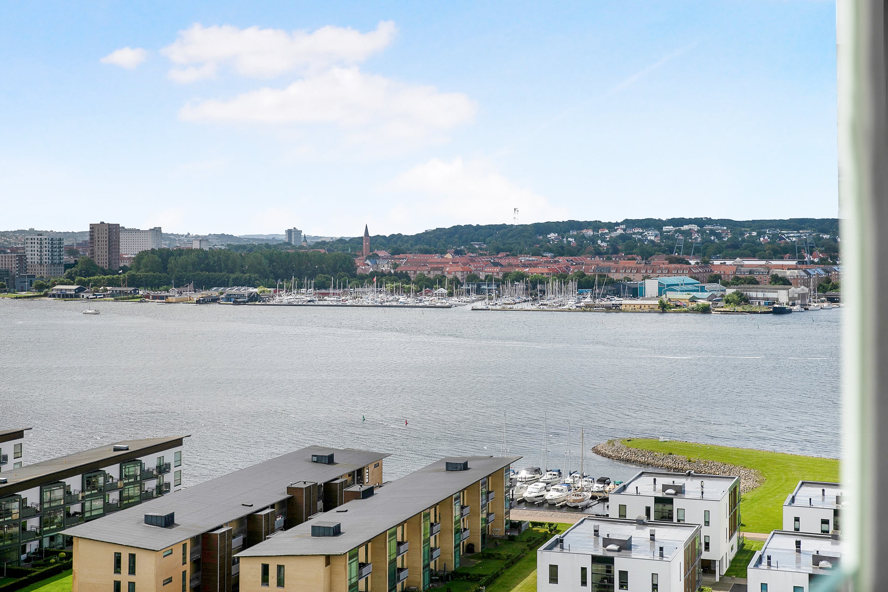 Miniaturebillede 1: udsigt. Billede af Julius Posselts Vej 3A, 13. 6., 9400 Nørresundby