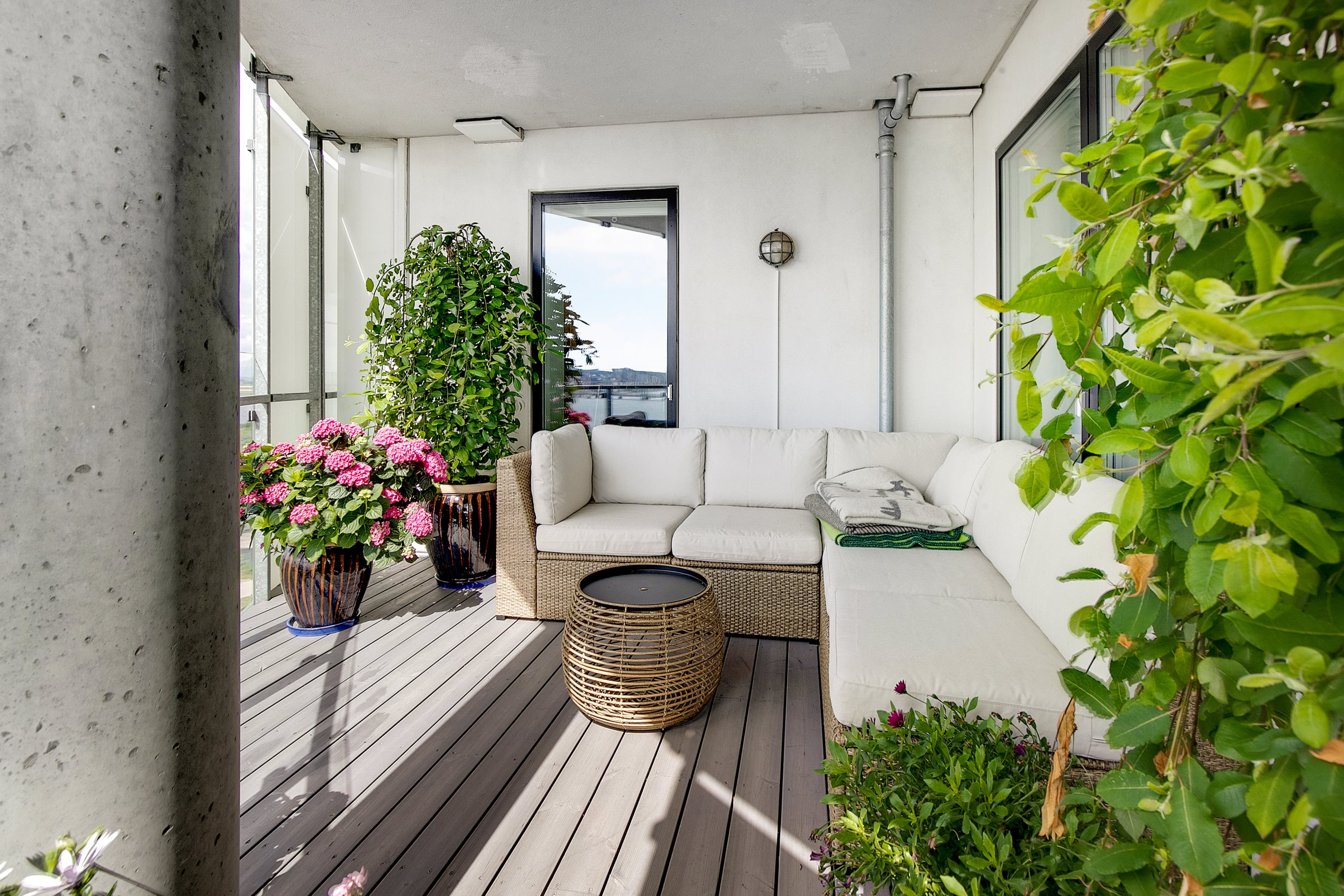 Miniaturebillede 2: altan. Billede af Julius Posselts Vej 3A, 13. 6., 9400 Nørresundby