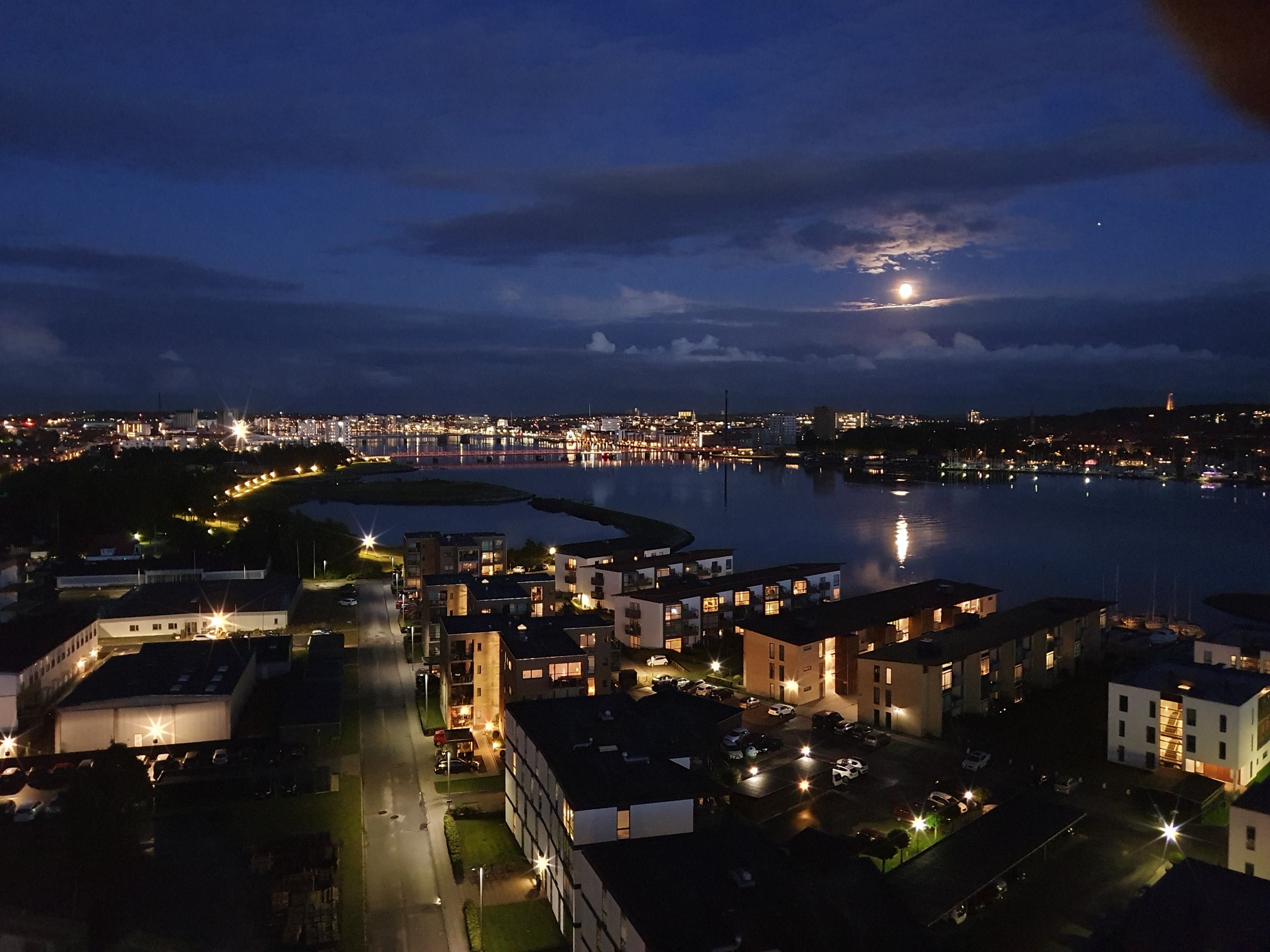 Fremhævet andet billede i fuldskærmstilstand. Billede af Julius Posselts Vej 3A, 13. 6., 9400 Nørresundby