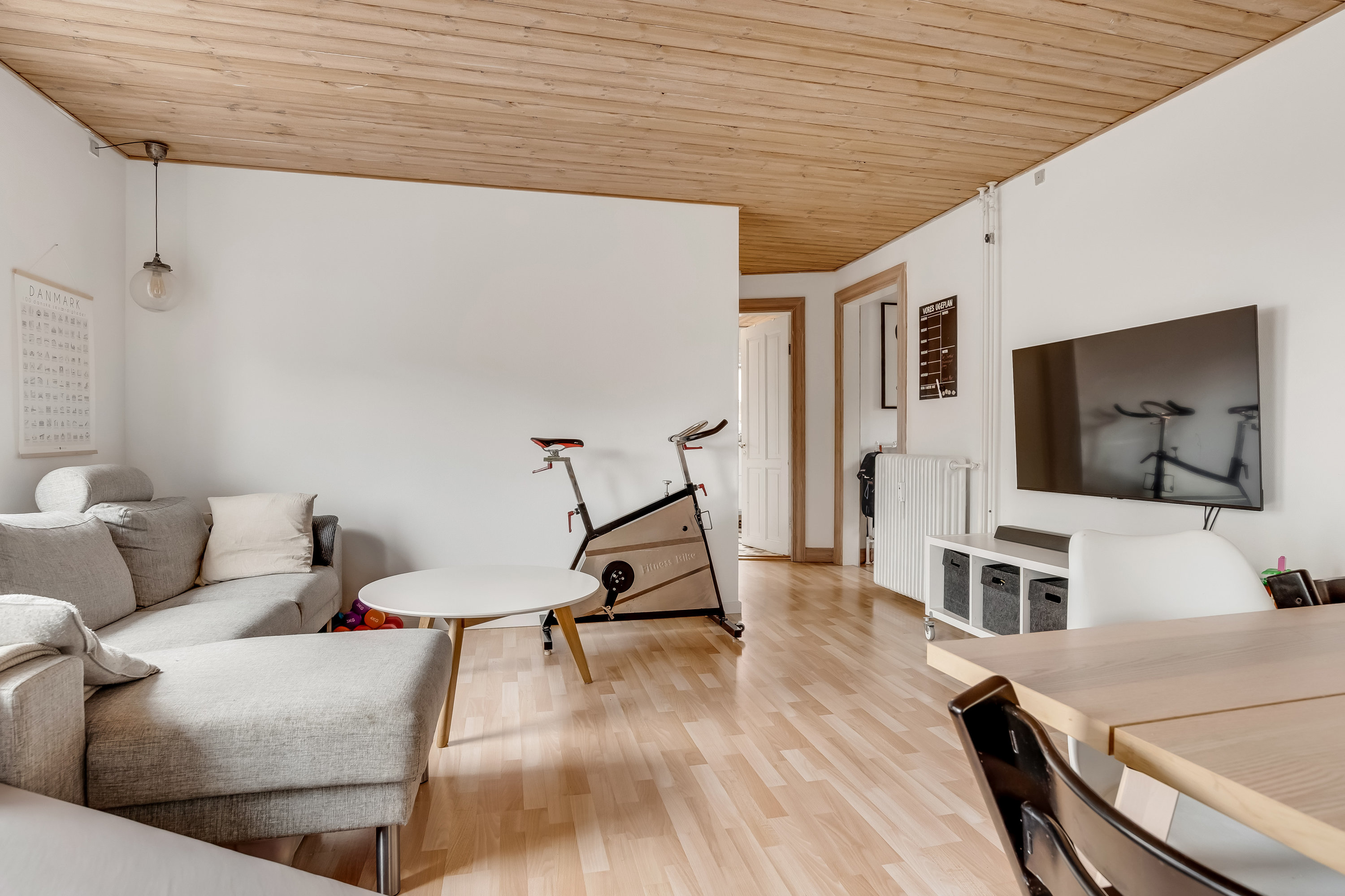 Fremhævet stue billede i fuldskærmstilstand. Billede af Elme Alle 1, 7500 Holstebro