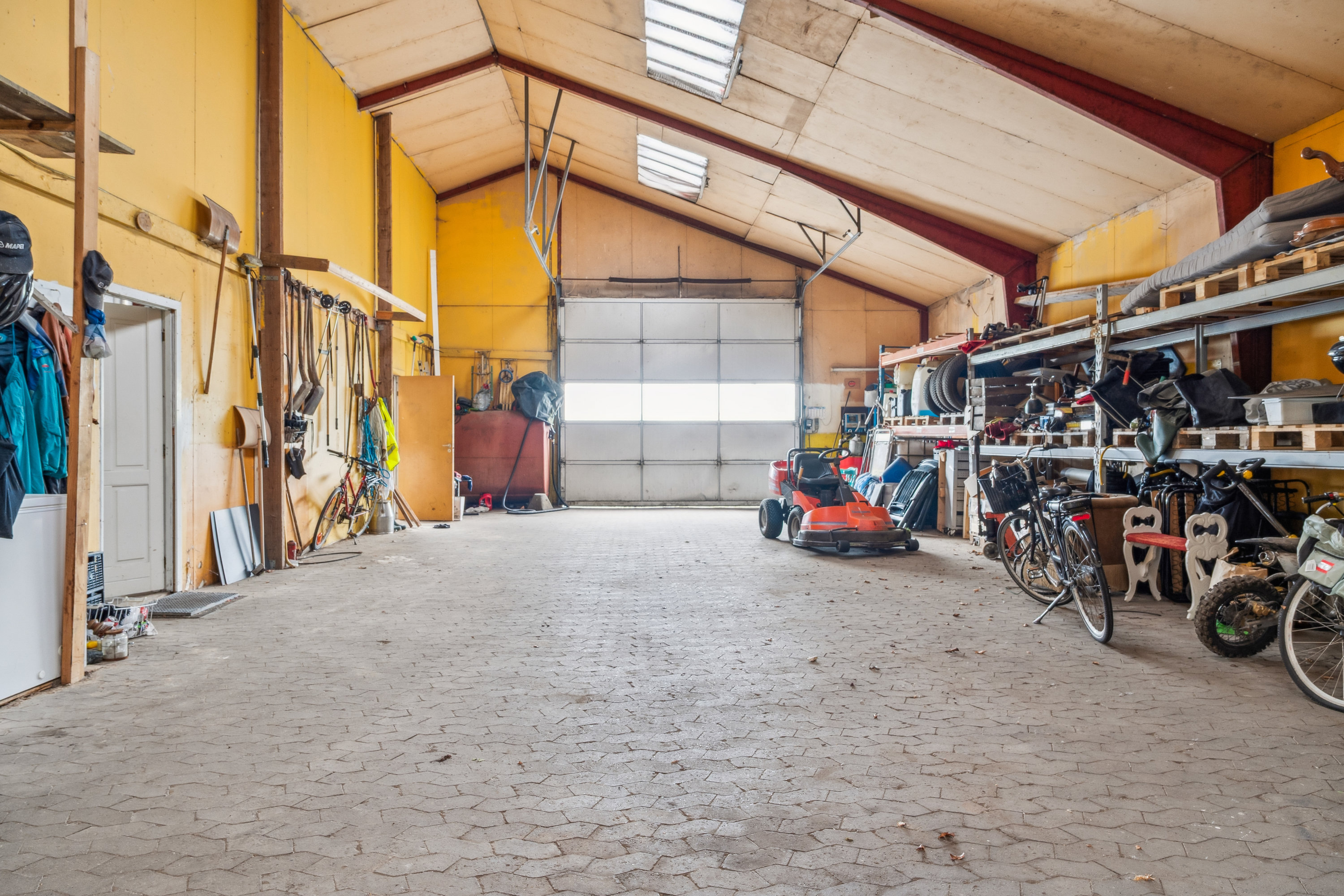 Fremhævet garage billede i fuldskærmstilstand. Billede af Gl Hannerupvej 3, Hørby, 9500 Hobro