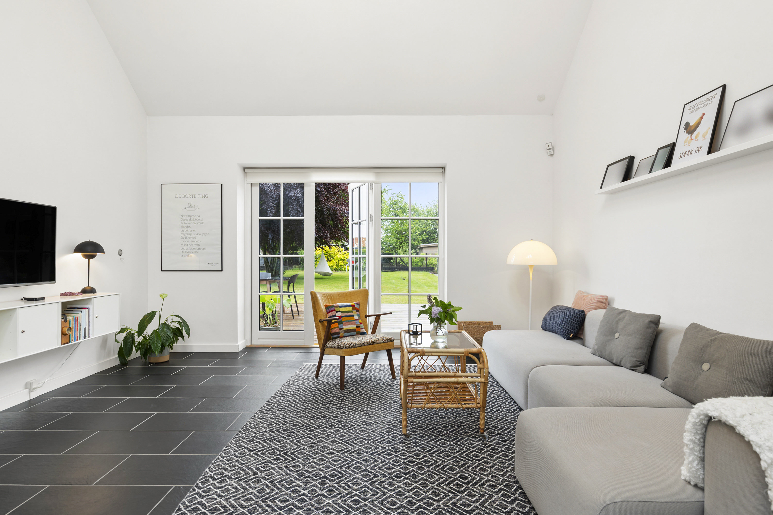 Fremhævet stue billede i fuldskærmstilstand. Billede af Lille Thirupvej 1, 9800 Hjørring