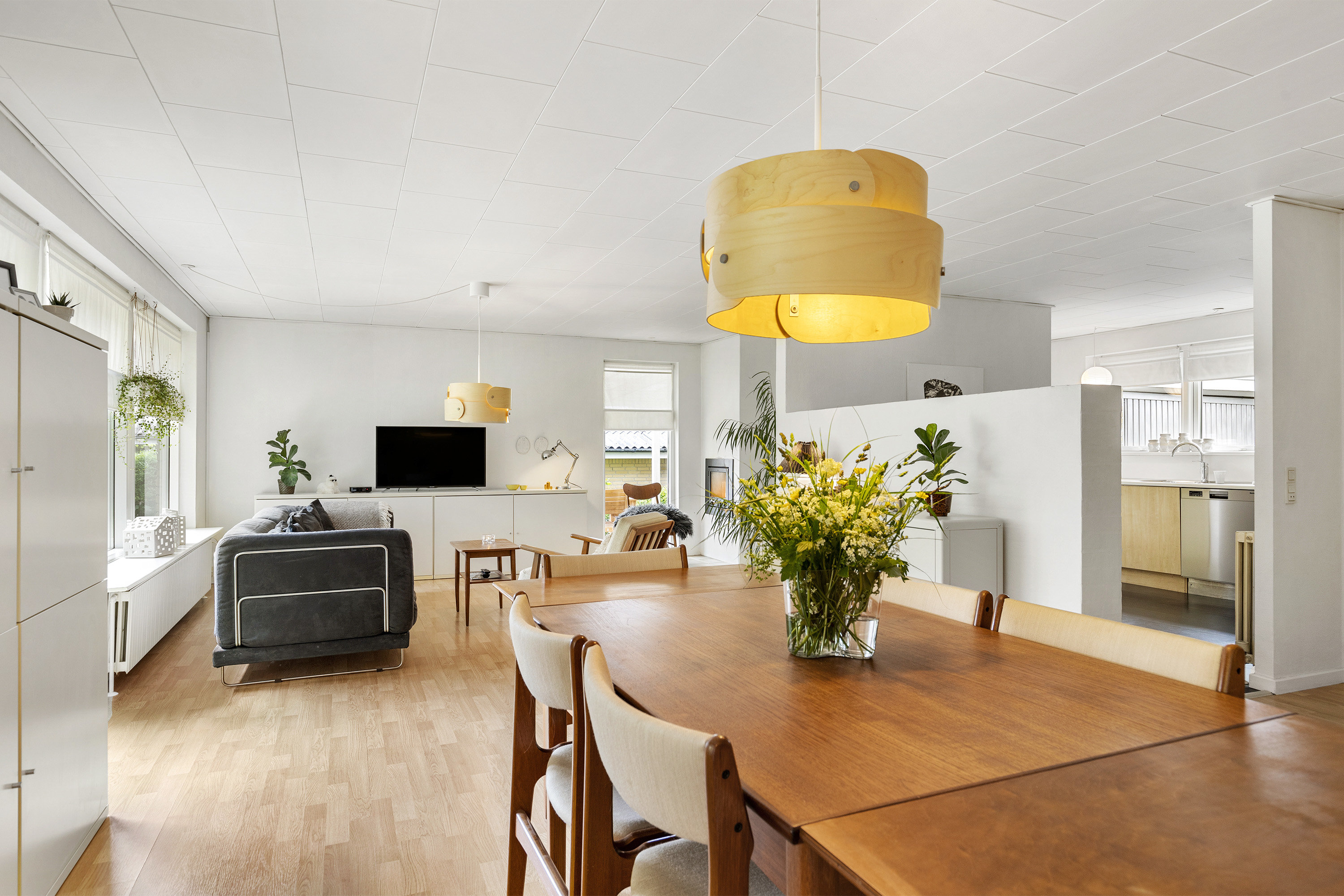 Fremhævet stue billede i fuldskærmstilstand. Billede af Kingosvej 8, 9760 Vrå