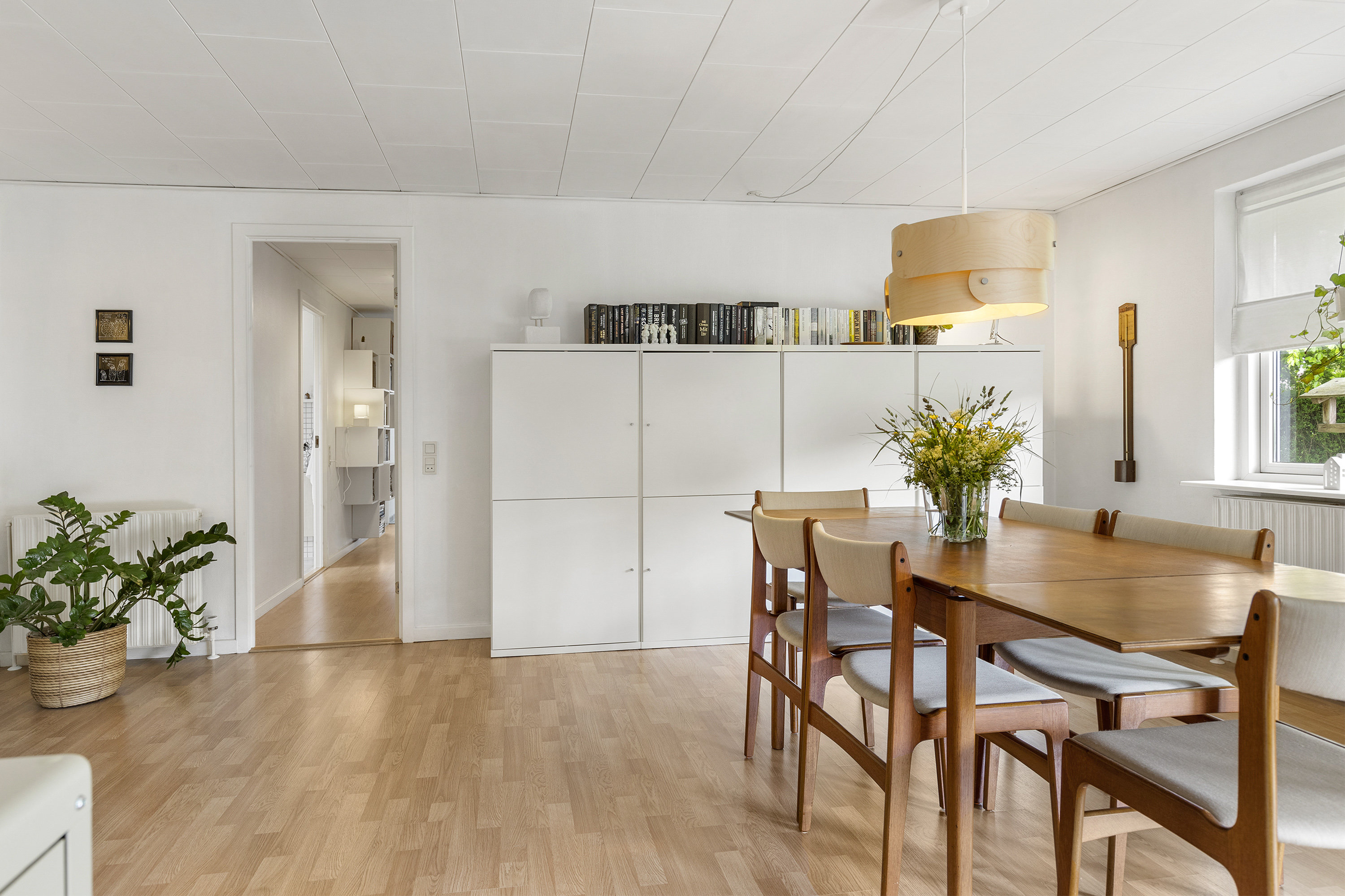 Fremhævet stue billede i fuldskærmstilstand. Billede af Kingosvej 8, 9760 Vrå