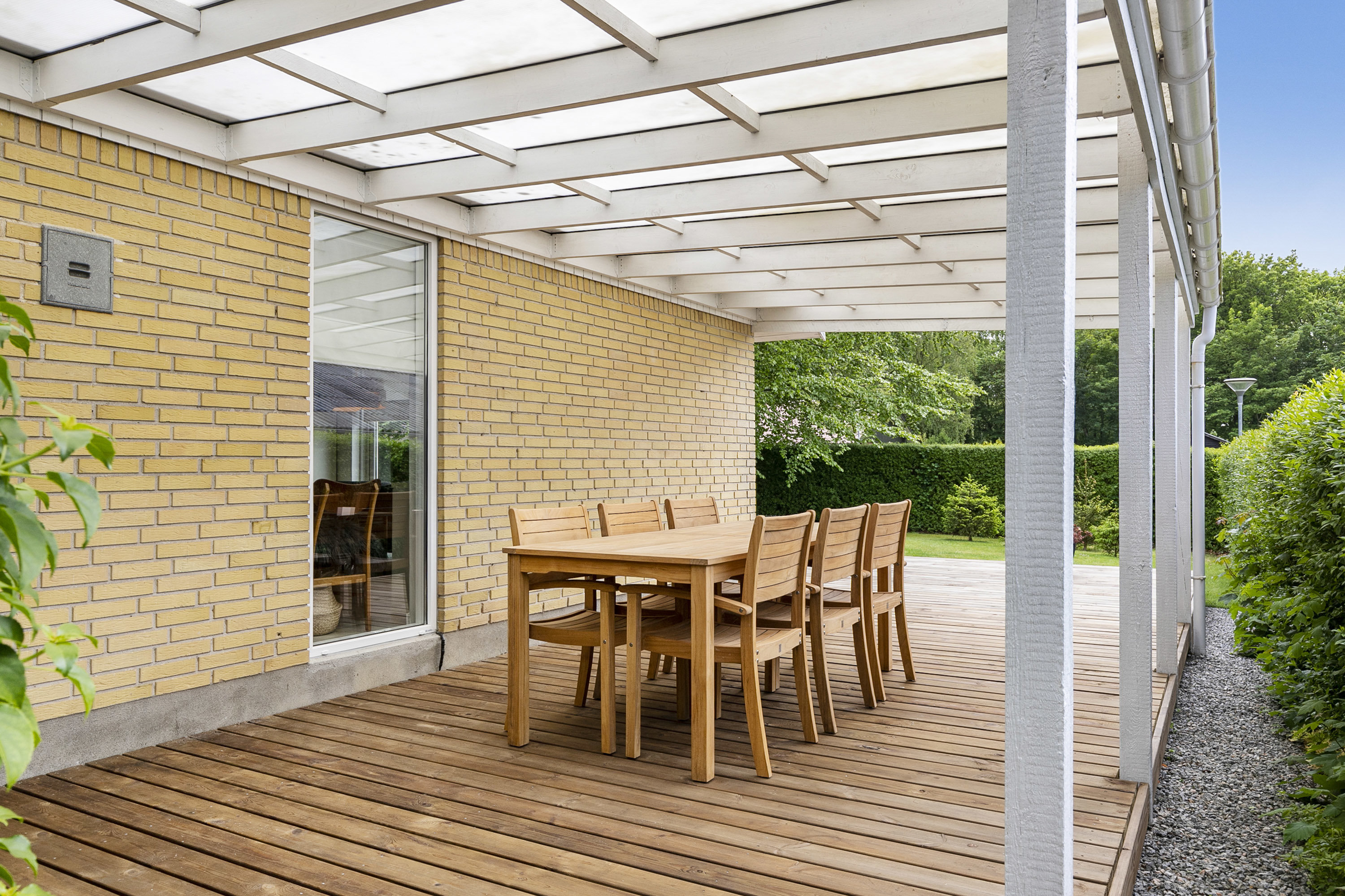 Fremhævet overdækket terrasse billede i fuldskærmstilstand. Billede af Kingosvej 8, 9760 Vrå