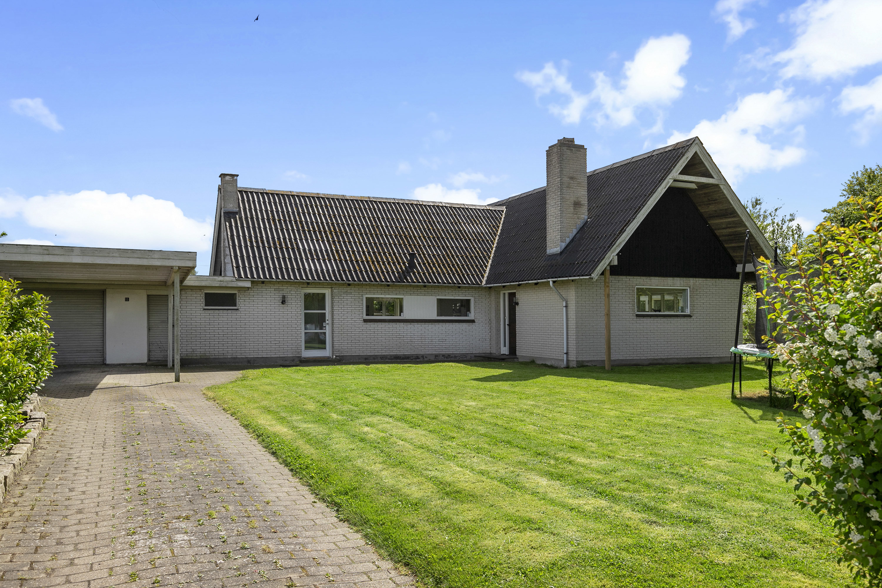 Fremhævet ejendommen billede i fuldskærmstilstand. Billede af Tårnvej 11, 9760 Vrå