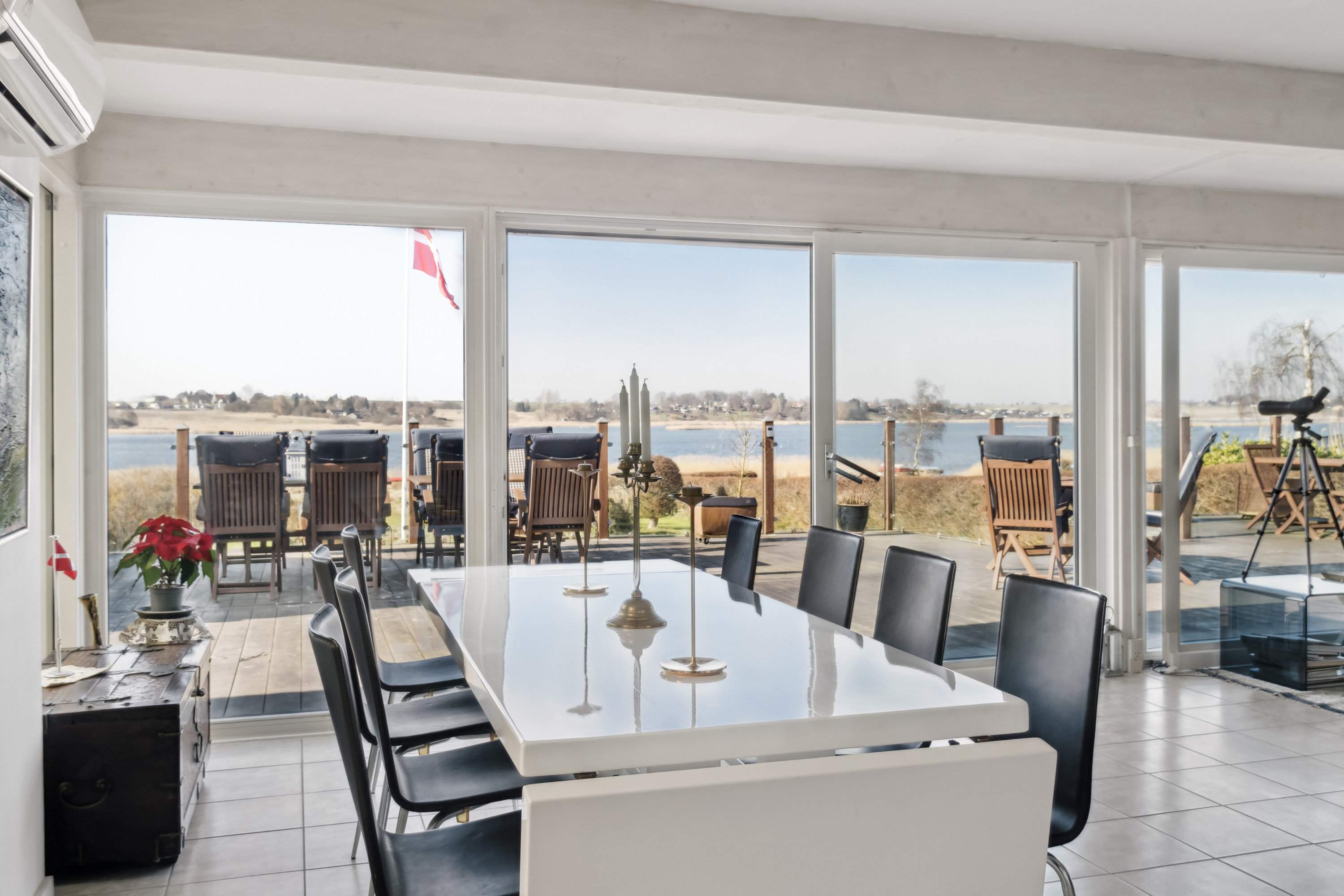 Fremhævet spisestue billede i fuldskærmstilstand. Billede af Strandvang 35, Lindenborg, 4000 Roskilde