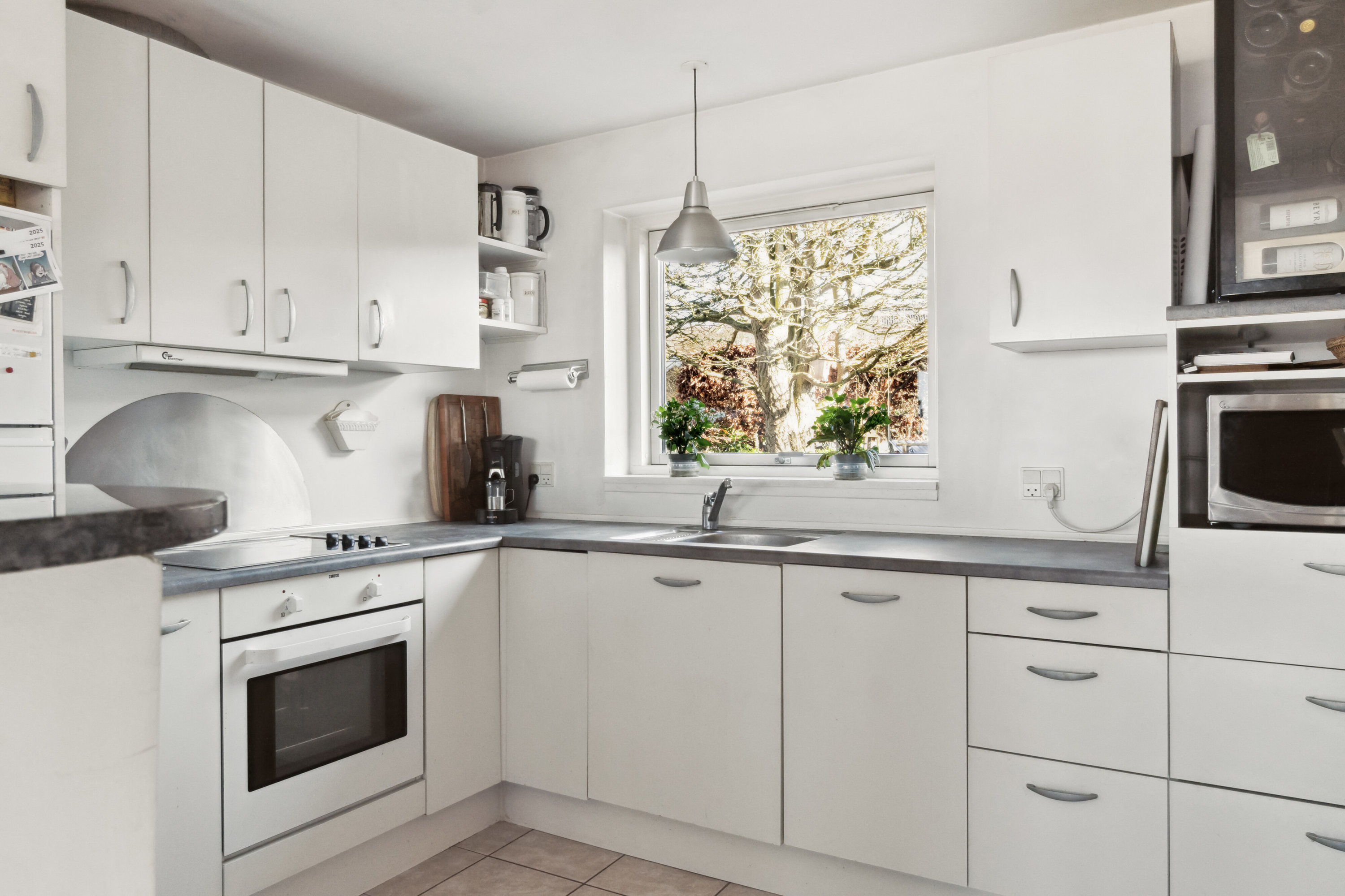 Fremhævet køkken billede i fuldskærmstilstand. Billede af Strandvang 35, Lindenborg, 4000 Roskilde