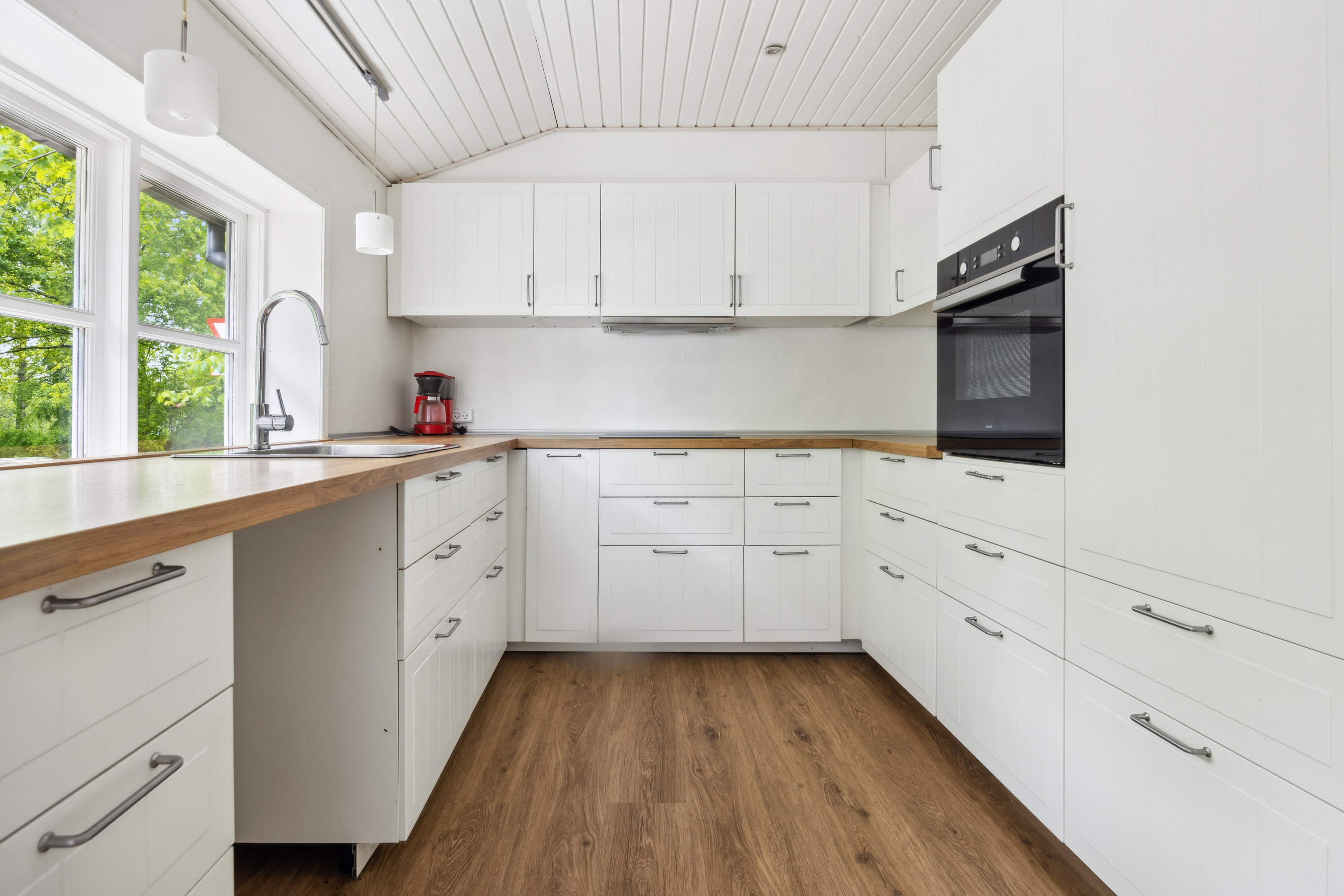 Fremhævet køkken billede i fuldskærmstilstand. Billede af Nørre Alle 12, 9320 Hjallerup