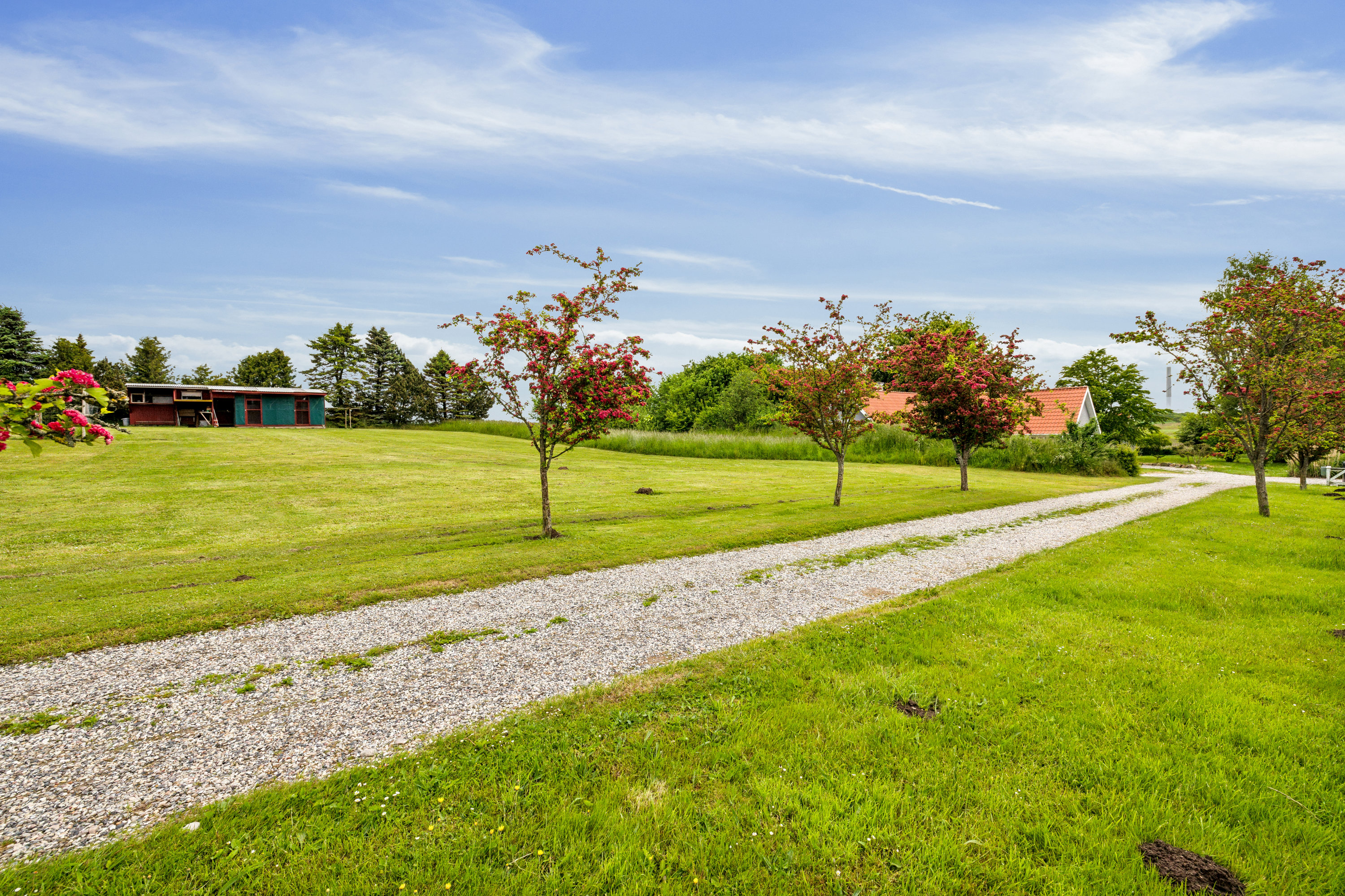 Fremhævet omgivelser billede i fuldskærmstilstand. Billede af Skovlundvej 10, 8541 Skødstrup