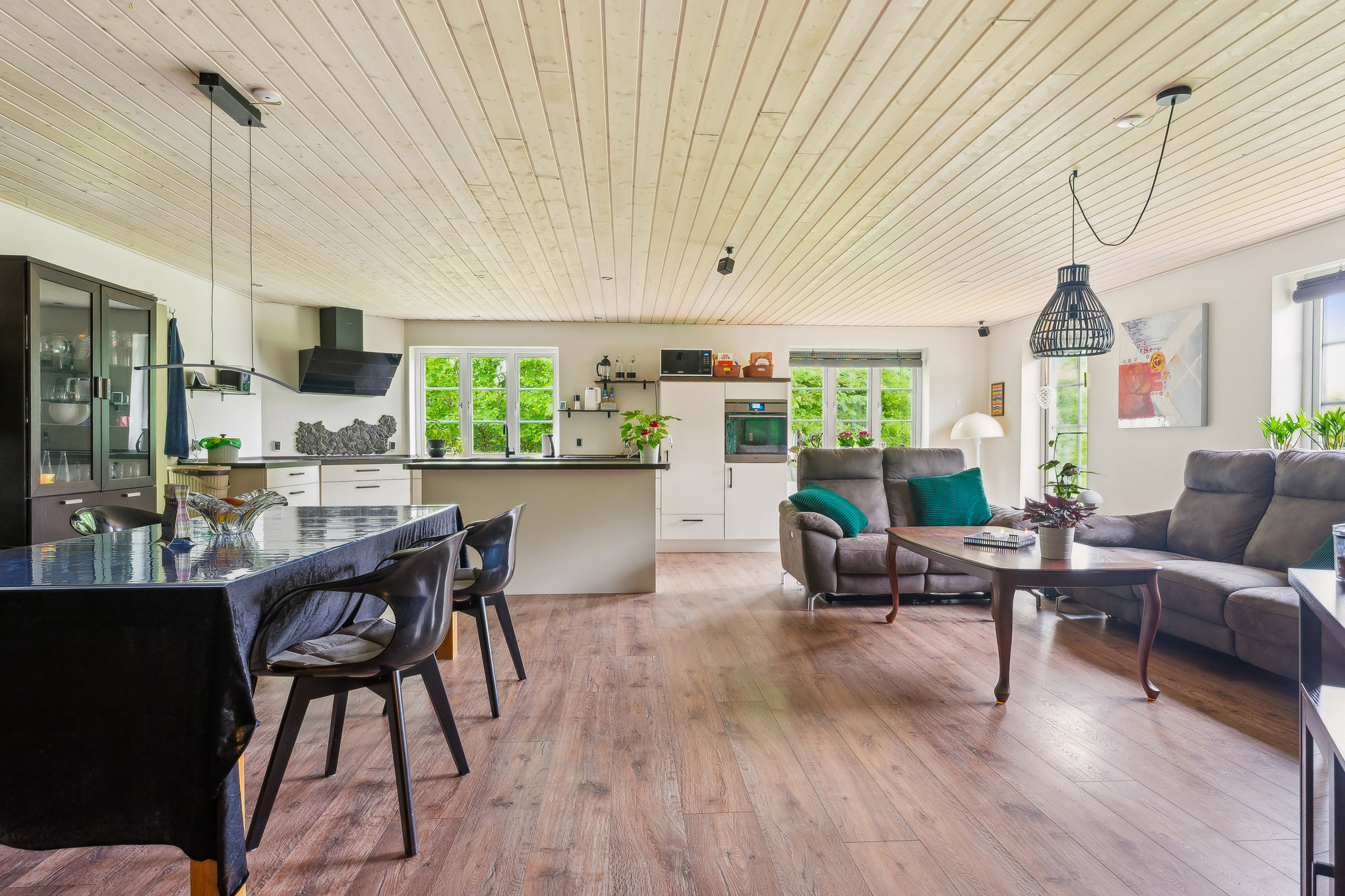 Fremhævet stue billede i fuldskærmstilstand. Billede af Vesterlandsvej 13, Handest, 8990 Fårup