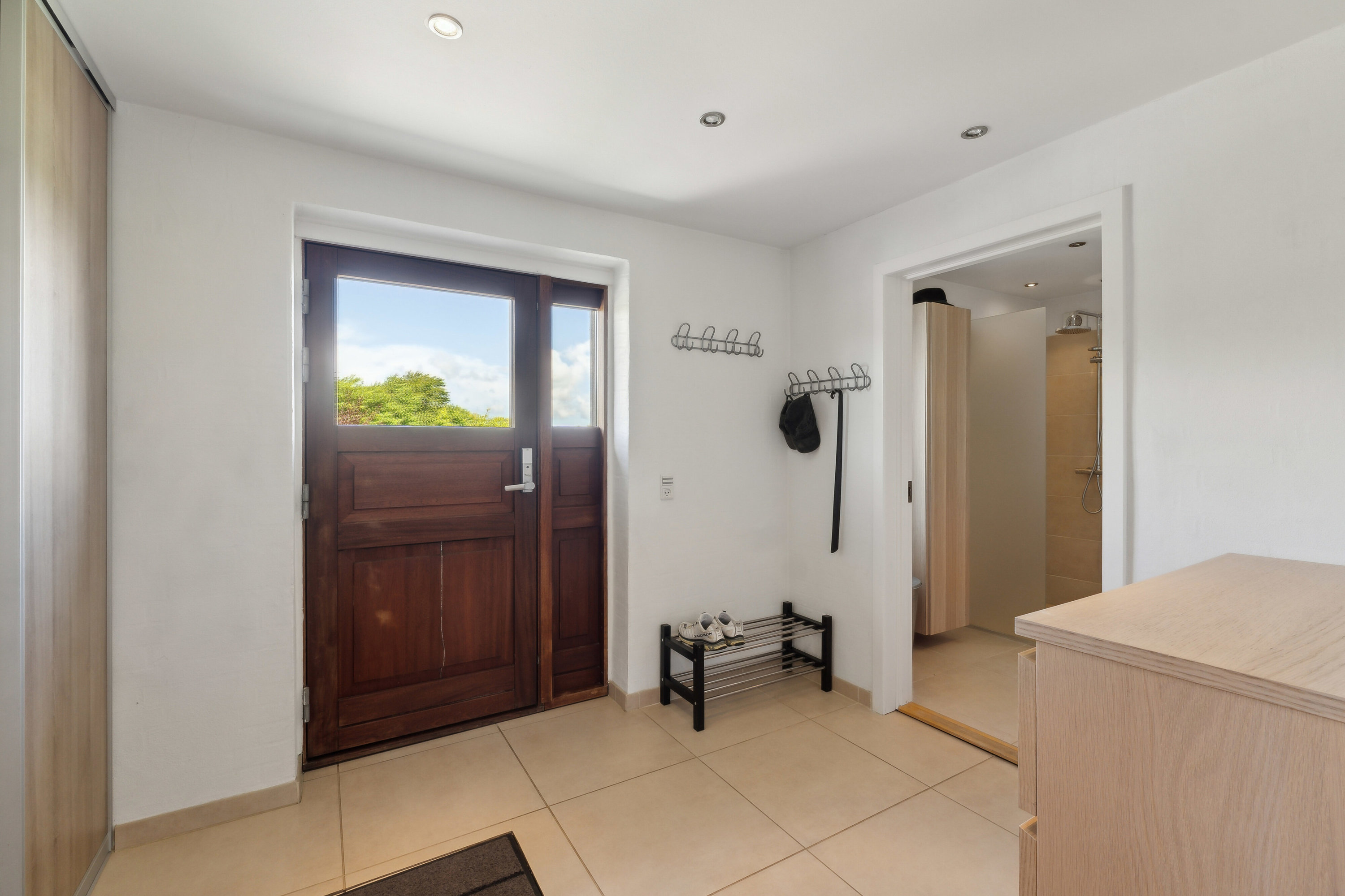 Fremhævet entré billede i fuldskærmstilstand. Billede af Skjoldborgsvej 4, 9800 Hjørring