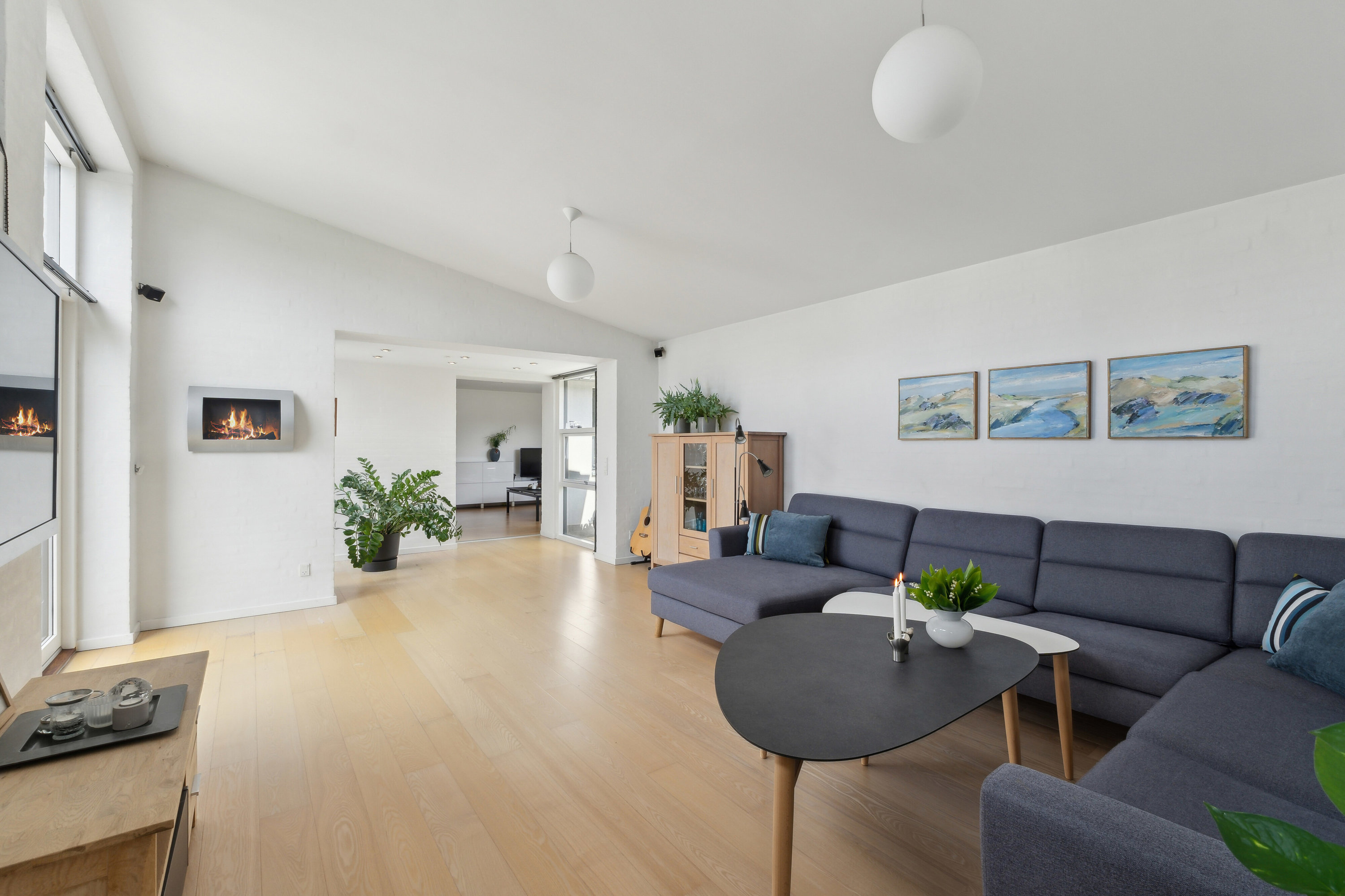 Fremhævet stue billede i fuldskærmstilstand. Billede af Skjoldborgsvej 4, 9800 Hjørring