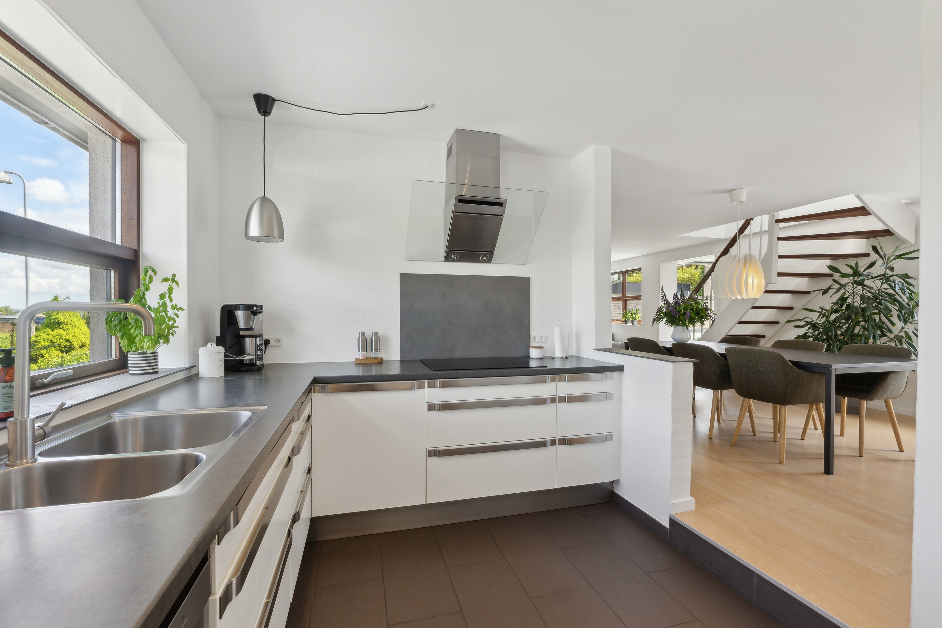 Fremhævet køkken billede i fuldskærmstilstand. Billede af Skjoldborgsvej 4, 9800 Hjørring