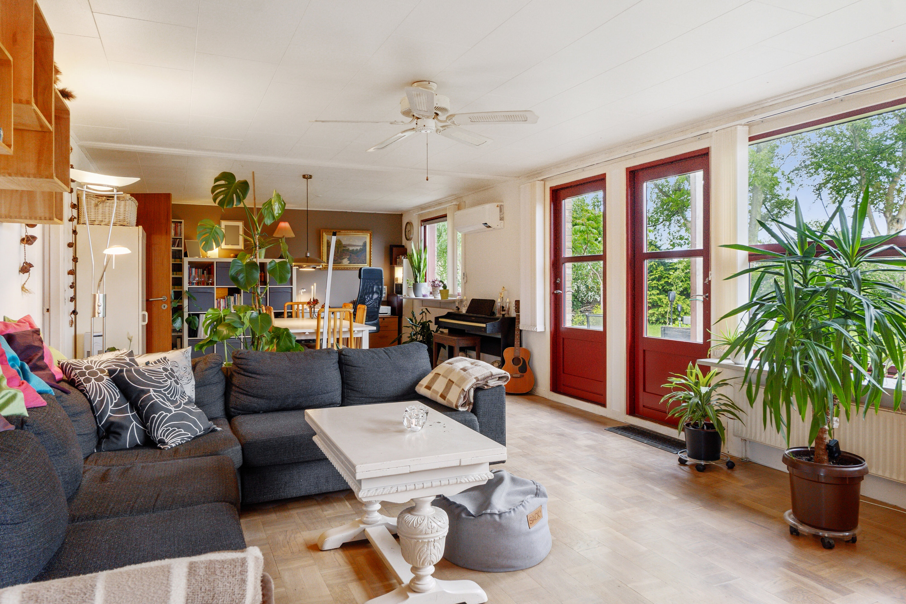 Fremhævet stue billede i fuldskærmstilstand. Billede af Bøgevej 4, 4760 Vordingborg