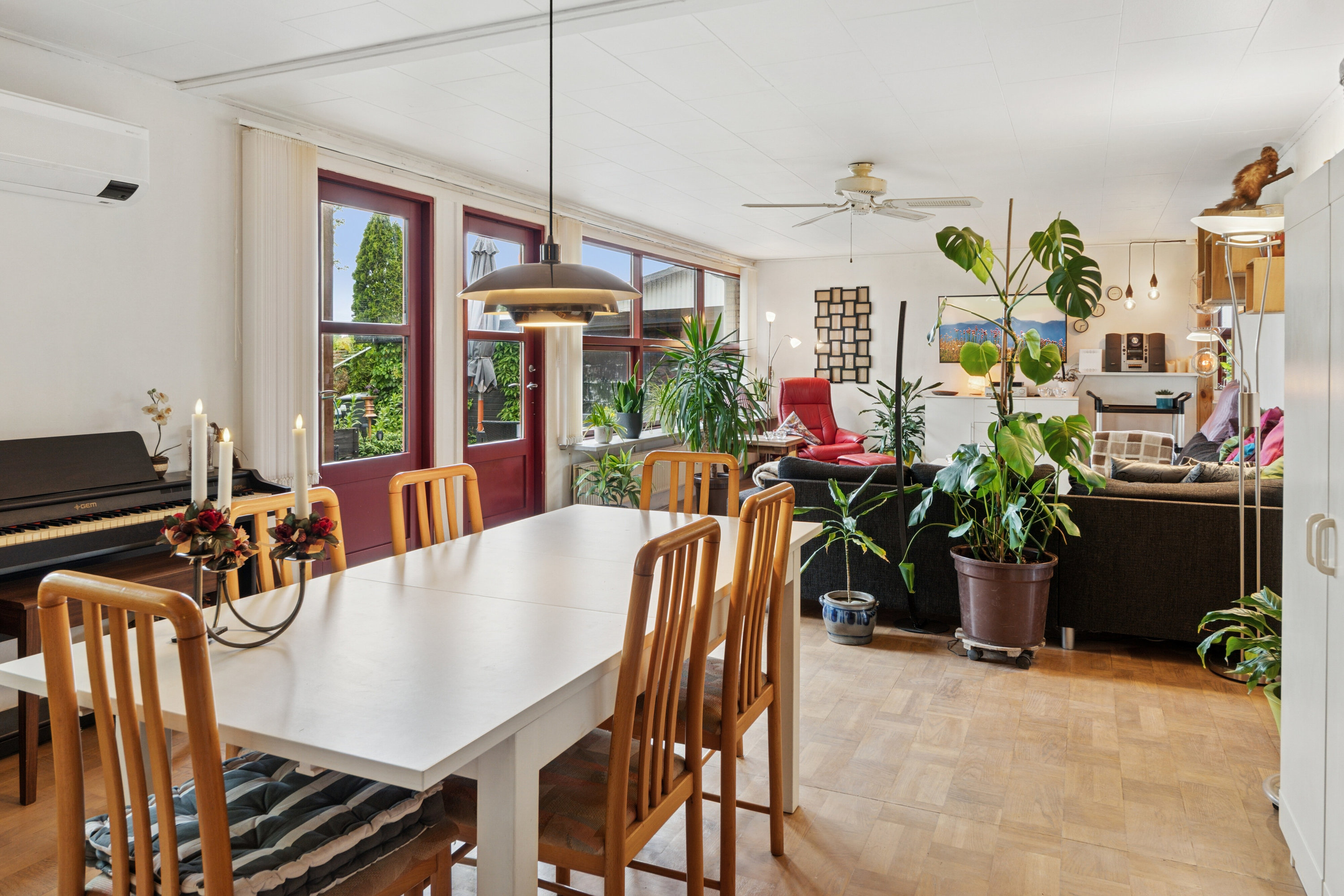 Fremhævet spisestue billede i fuldskærmstilstand. Billede af Bøgevej 4, 4760 Vordingborg