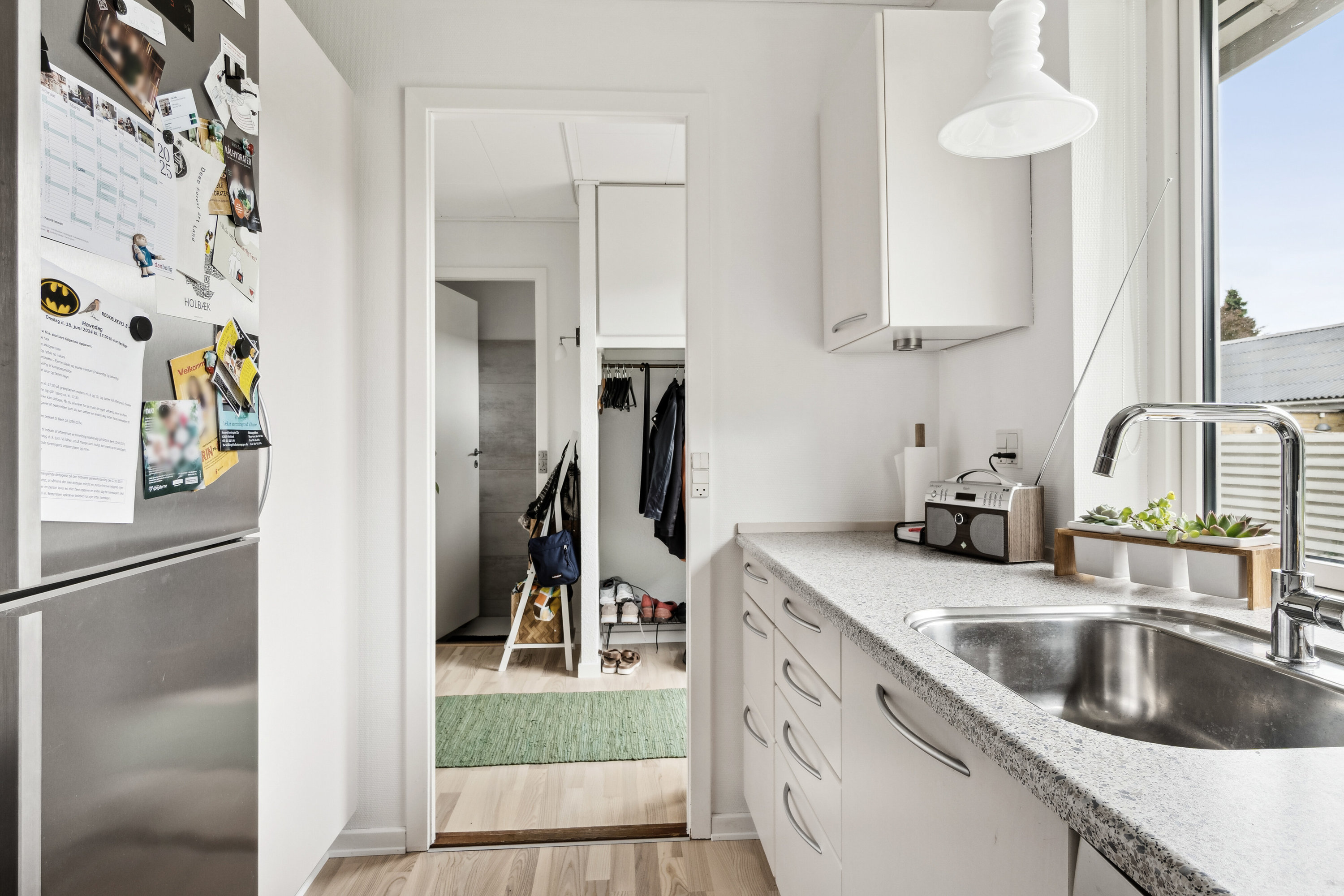 Fremhævet køkken billede i fuldskærmstilstand. Billede af Rødkælkevej 11C, Allerup, 4300 Holbæk