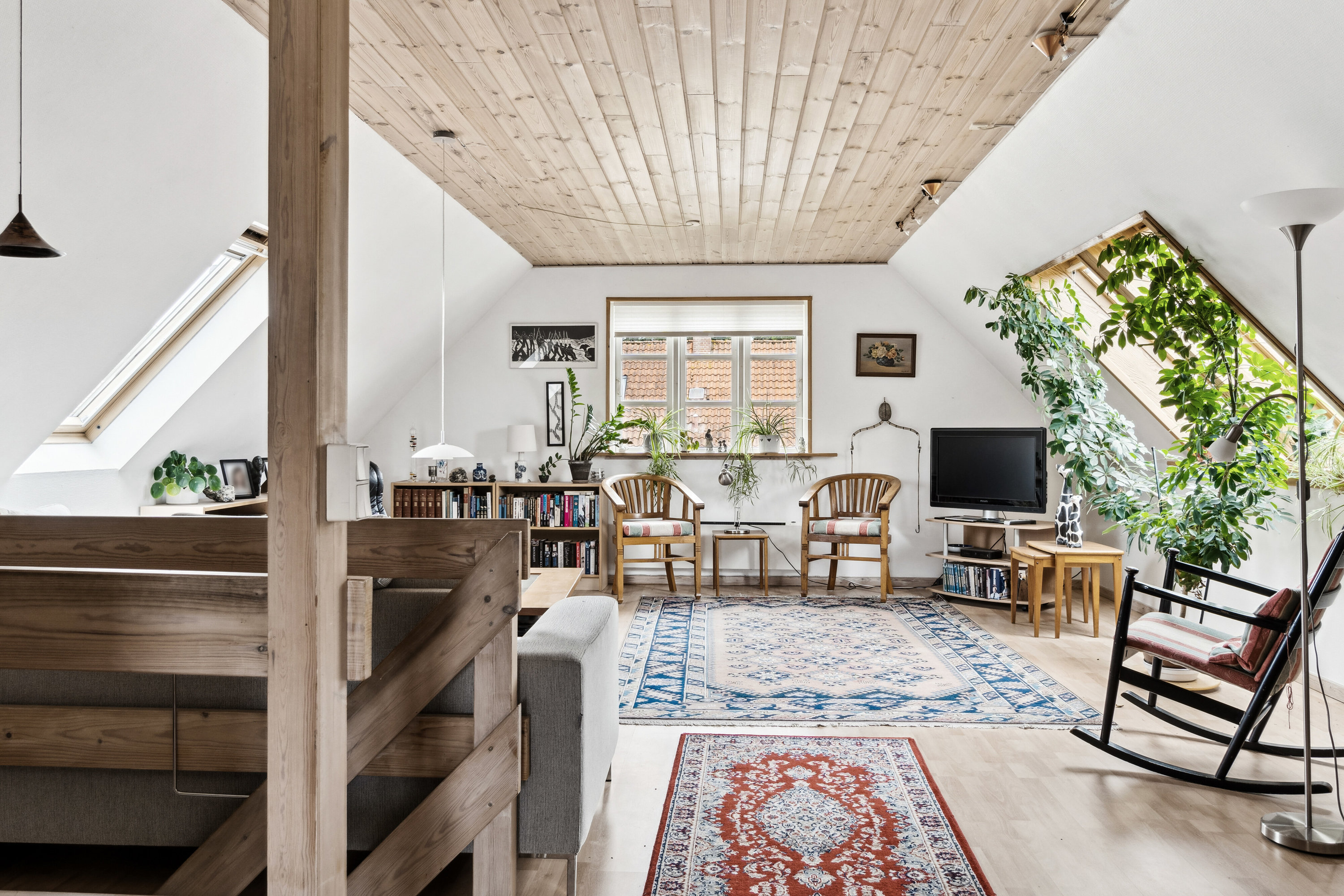 Fremhævet stue billede i fuldskærmstilstand. Billede af Møllebakken 23, 4581 Rørvig