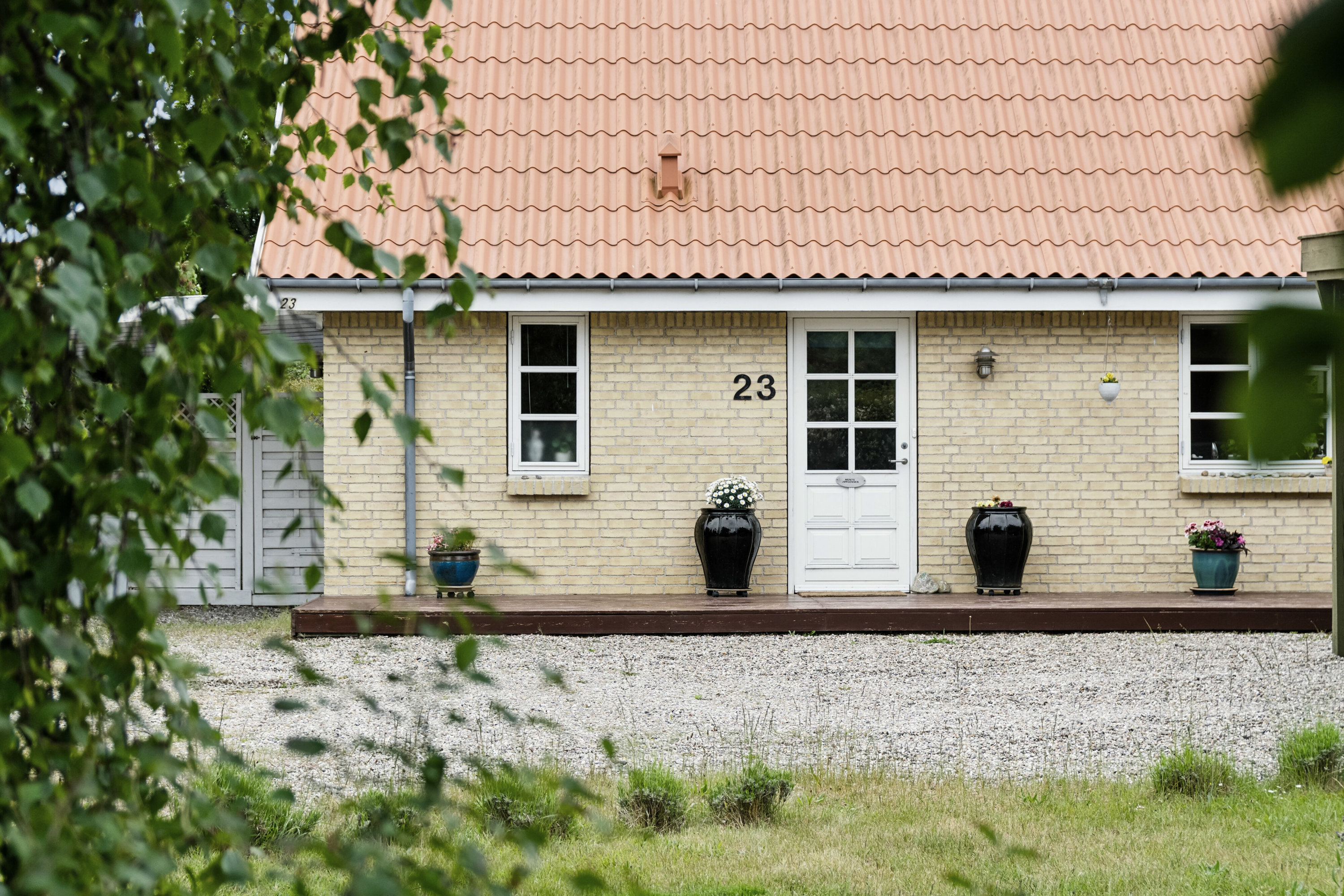 Fremhævet set fra haven billede i fuldskærmstilstand. Billede af Møllebakken 23, 4581 Rørvig