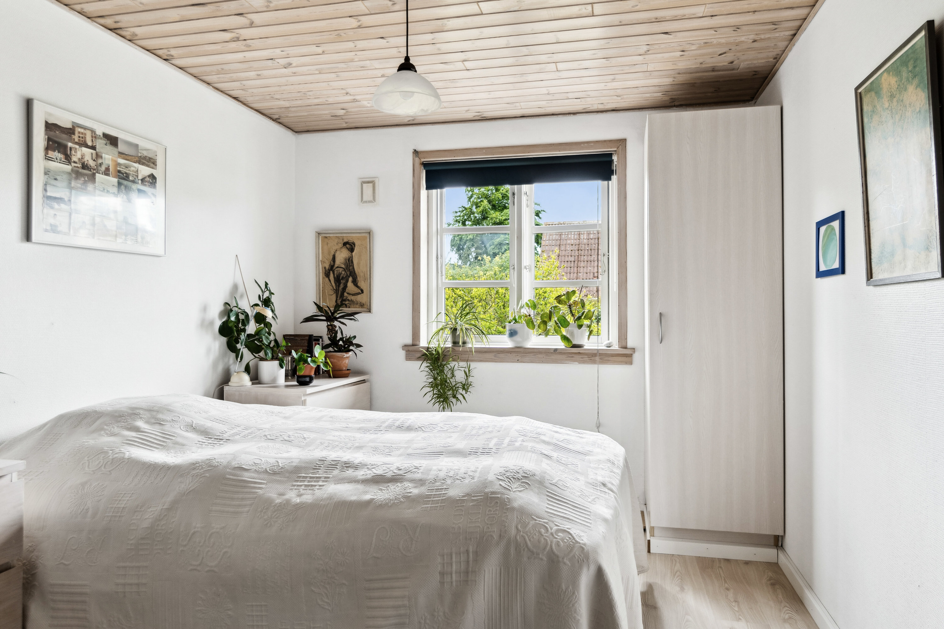 Fremhævet soveværelse billede i fuldskærmstilstand. Billede af Møllebakken 23, 4581 Rørvig