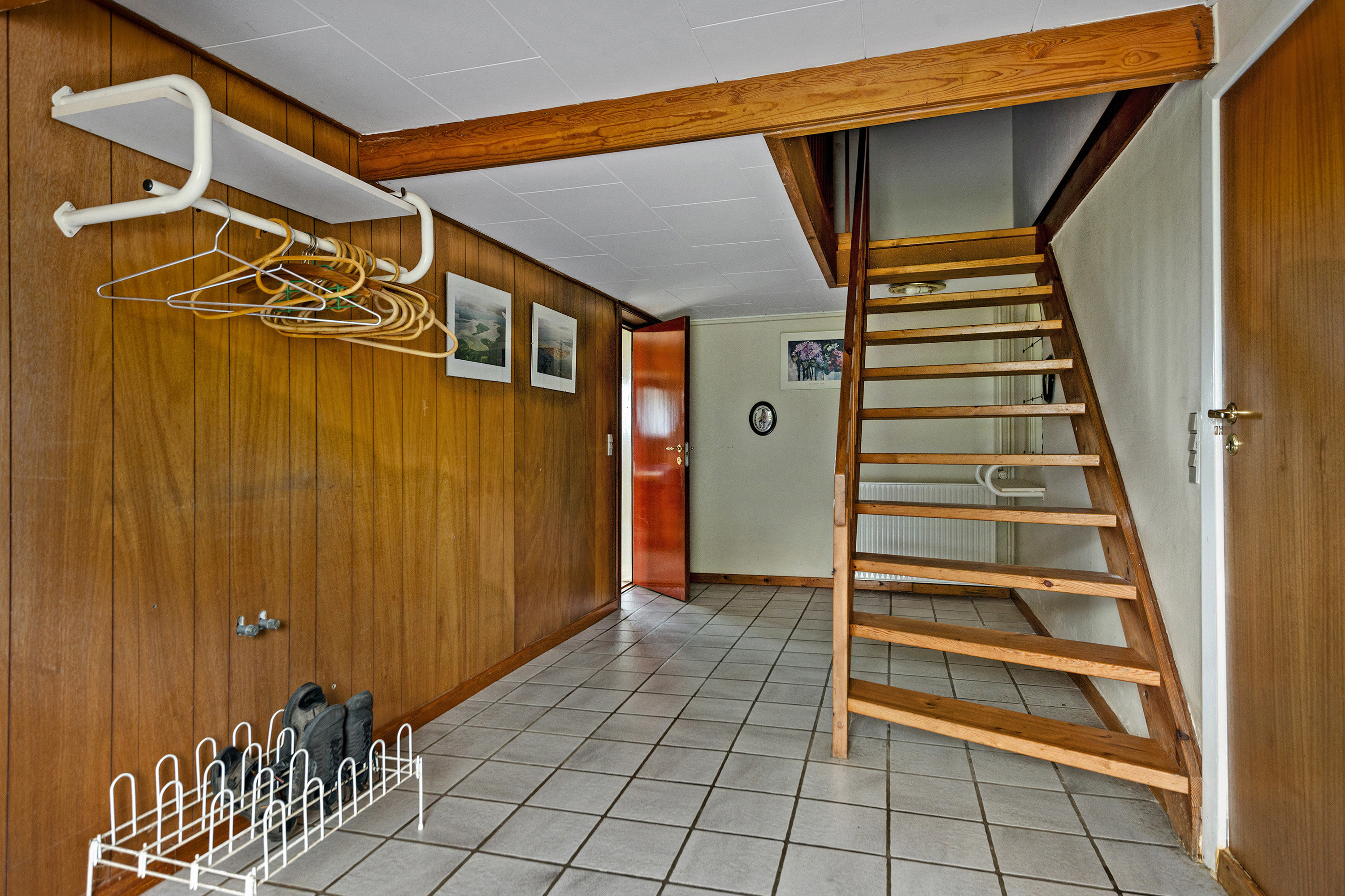 Fremhævet entré billede i fuldskærmstilstand. Billede af Alrøvej 402, Alrø, 8300 Odder