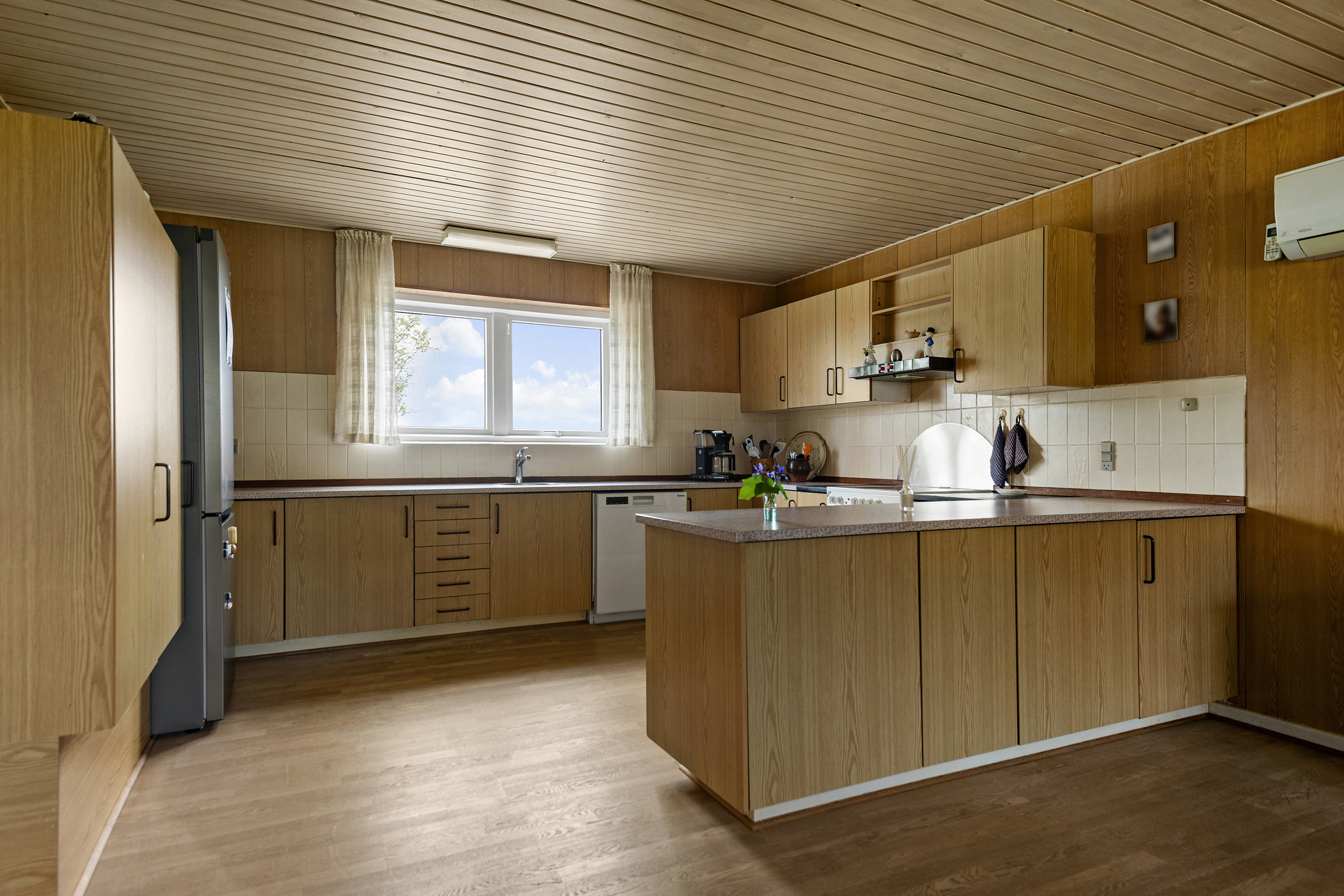 Miniaturebillede 2: køkken. Billede af Alrøvej 402, Alrø, 8300 Odder