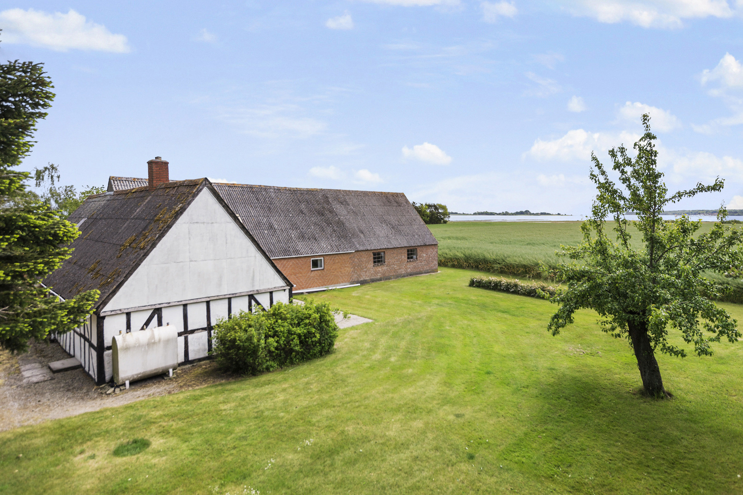 Fremhævet ejendommen billede i fuldskærmstilstand. Billede af Alrøvej 402, Alrø, 8300 Odder