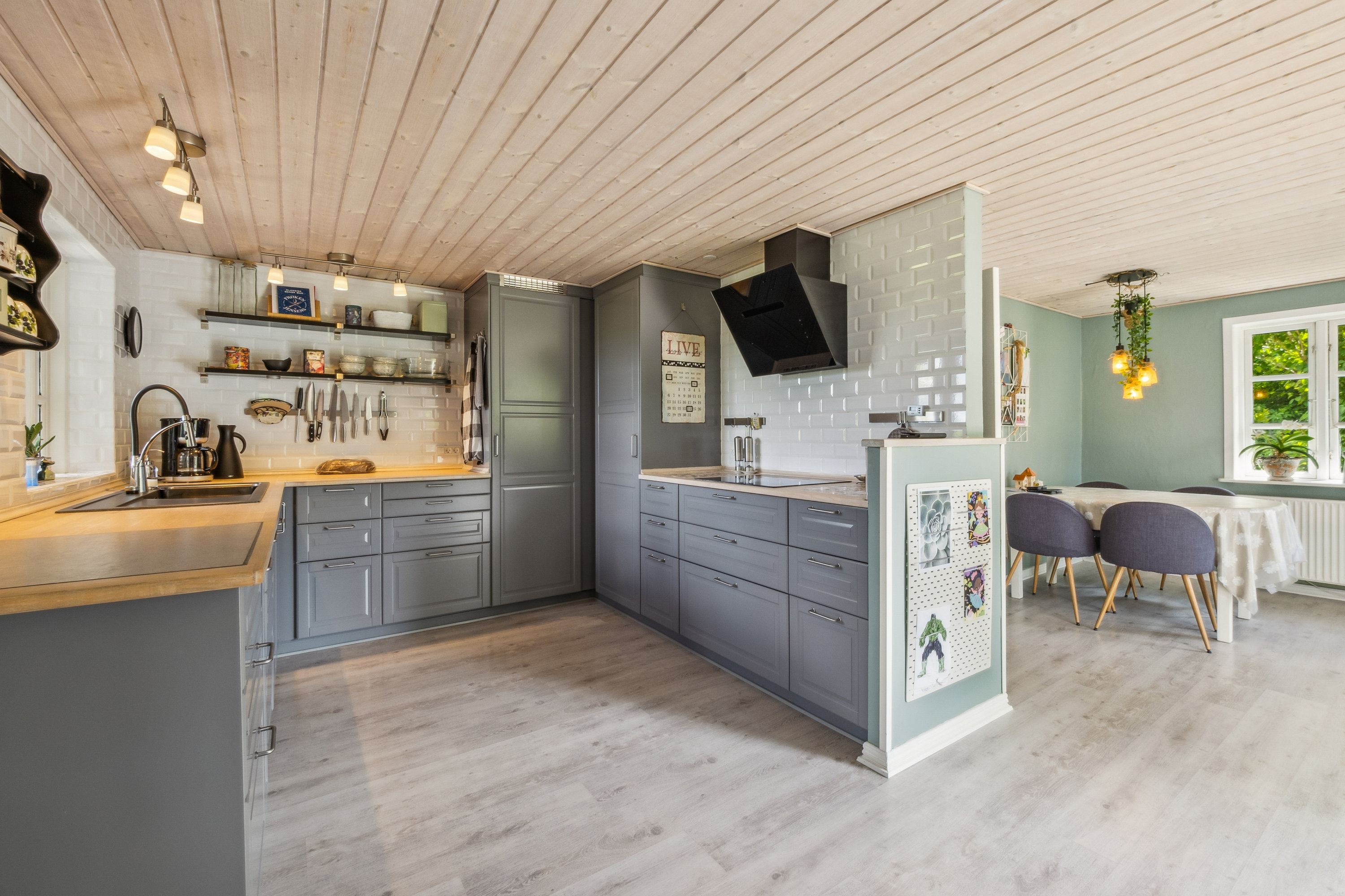 Fremhævet køkken billede i fuldskærmstilstand. Billede af Langtoften 16, Solbjerg, 7950 Erslev