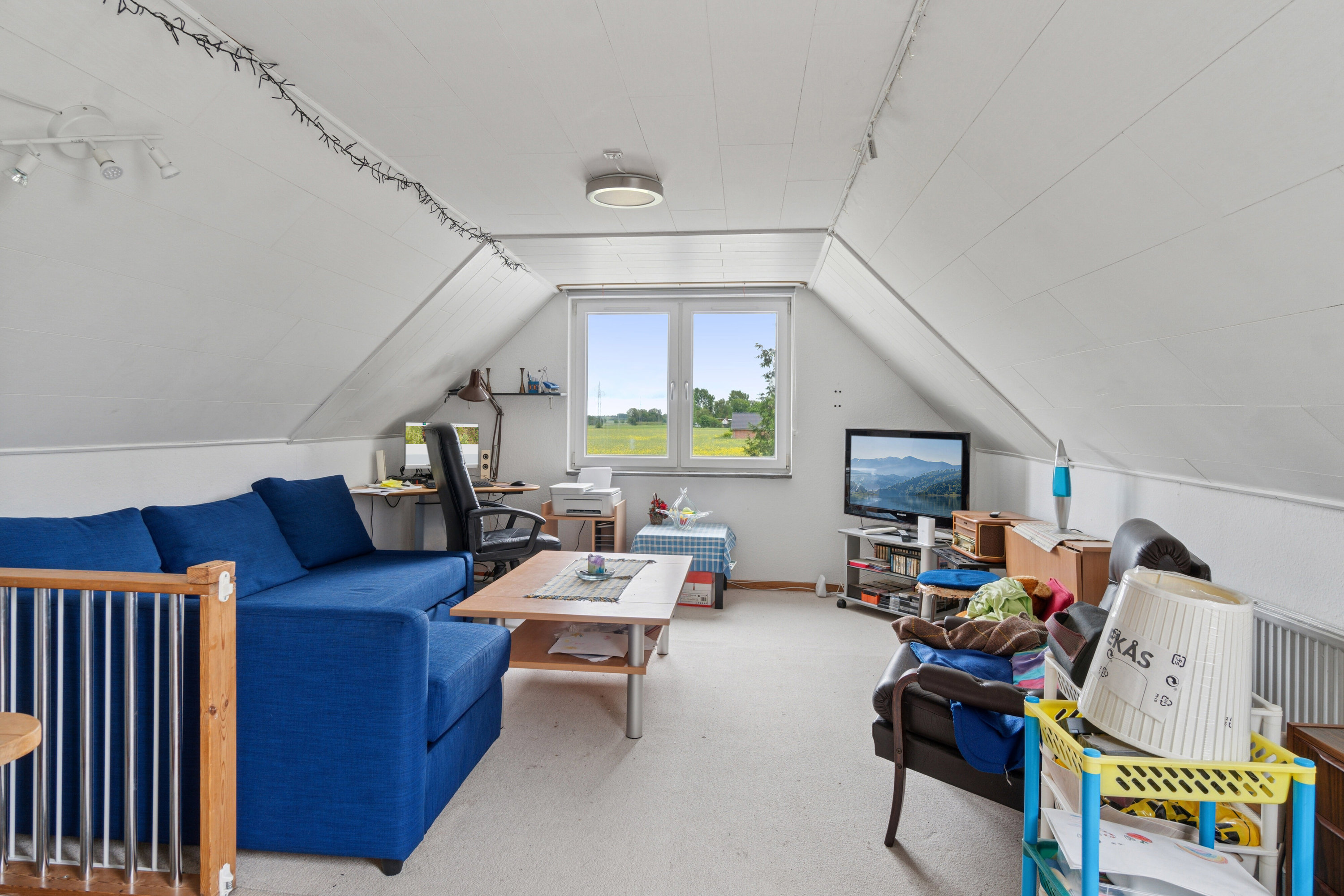 Fremhævet stue billede i fuldskærmstilstand. Billede af Hemmeshøjvej 17, 4241 Vemmelev