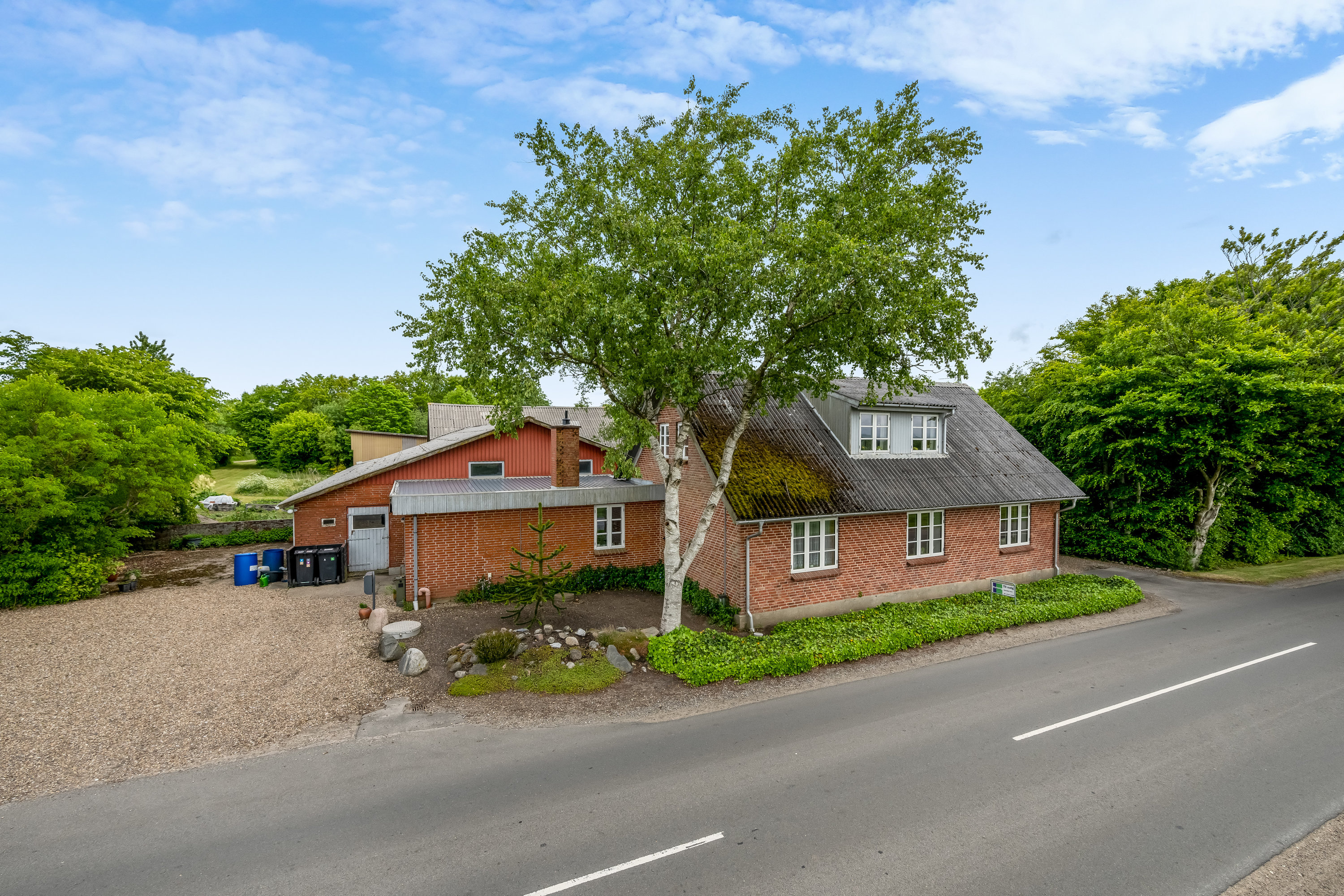 Fremhævet andet billede i fuldskærmstilstand. Billede af Strellevvej 9, Lyne, 6880 Tarm