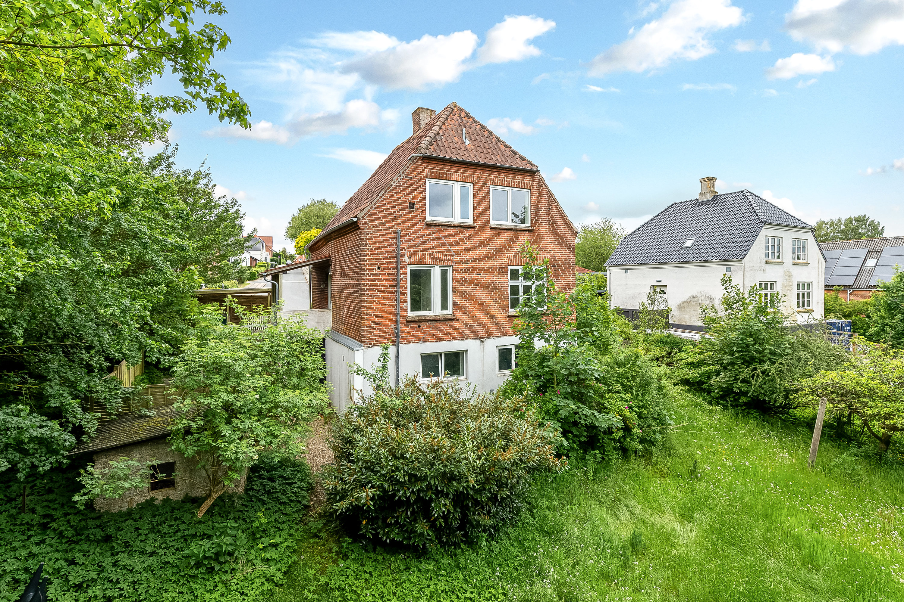 Fremhævet mastefoto billede i fuldskærmstilstand. Billede af Søndervang 17, 6000 Kolding