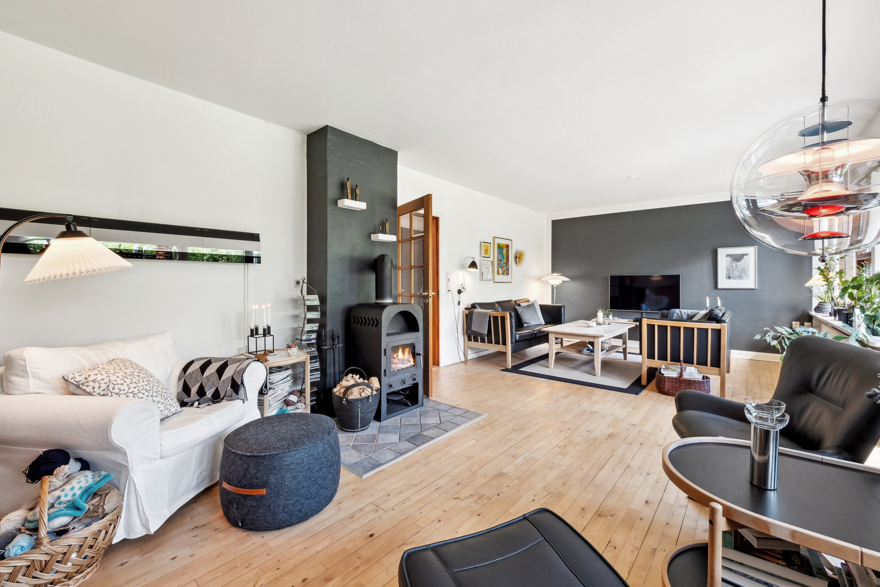 Fremhævet stue billede i fuldskærmstilstand. Billede af Fasanvej 14, 7900 Nykøbing M