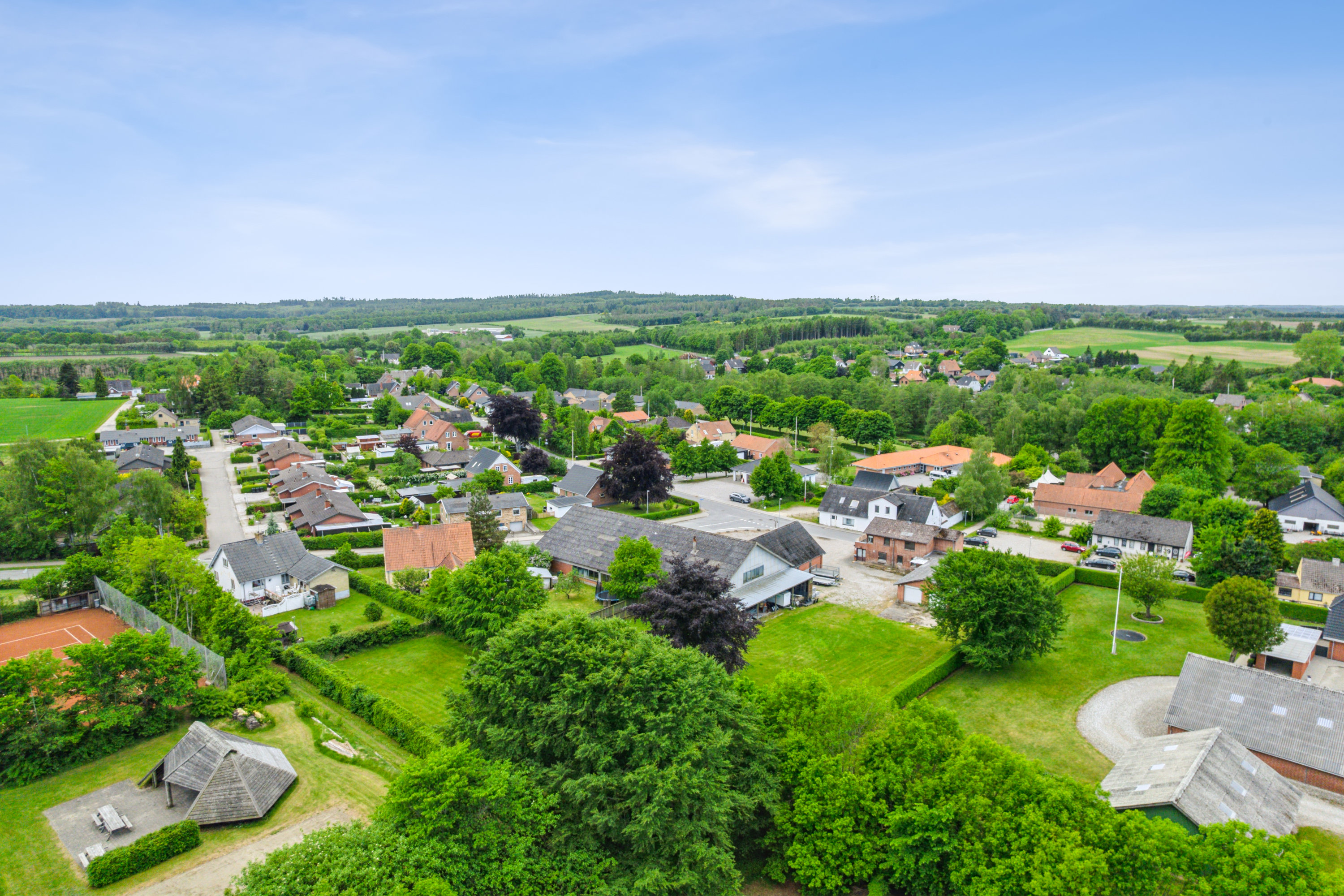 Fremhævet luftfoto billede i fuldskærmstilstand. Billede af Åbrovej 28, 8586 Ørum Djurs