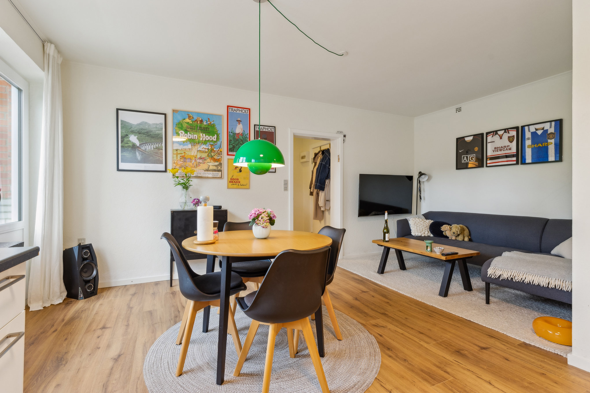 Fremhævet stue billede i fuldskærmstilstand. Billede af Gl. Hadsundvej 12B, 3. 2., 8900 Randers C