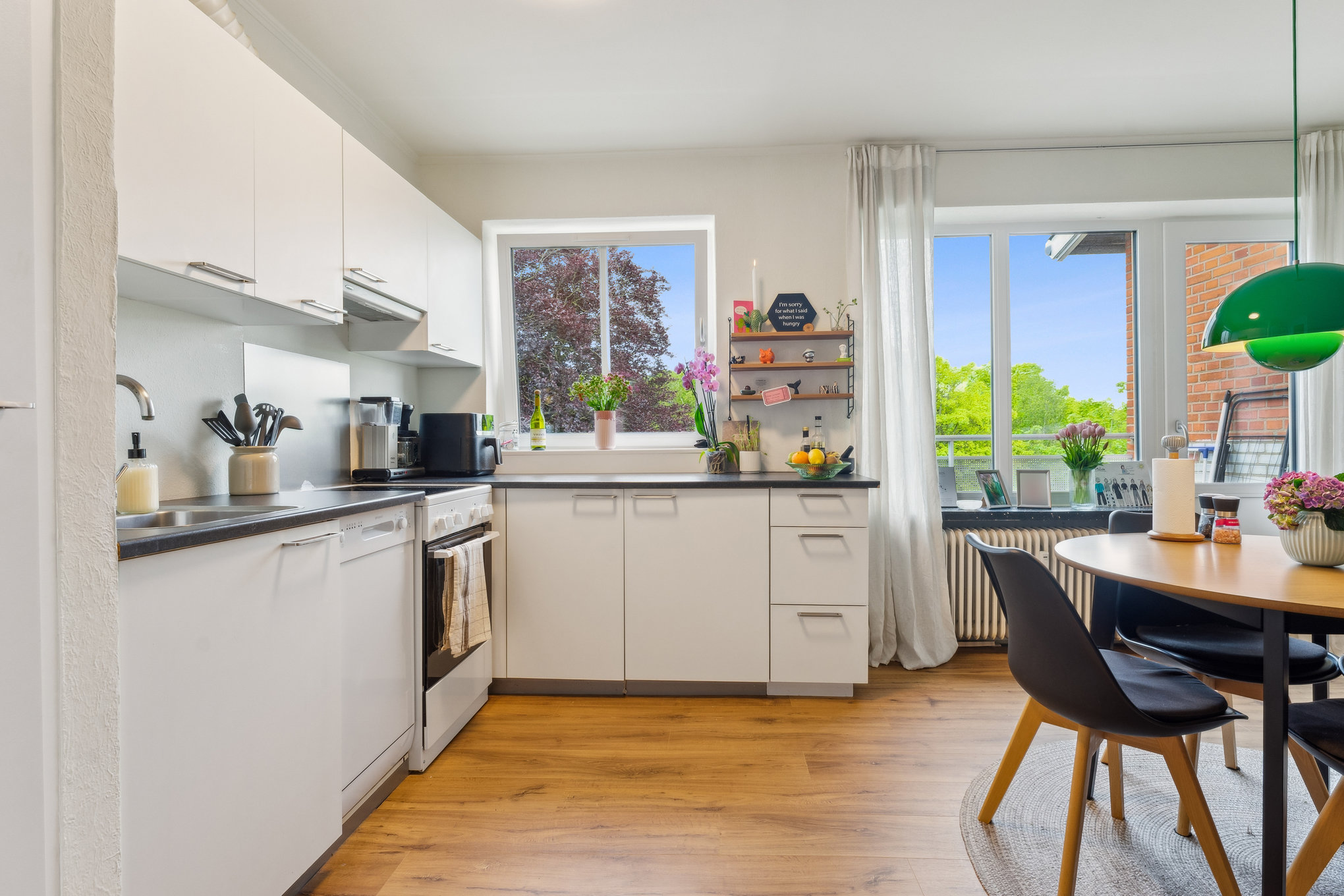 Fremhævet køkken billede i fuldskærmstilstand. Billede af Gl. Hadsundvej 12B, 3. 2., 8900 Randers C