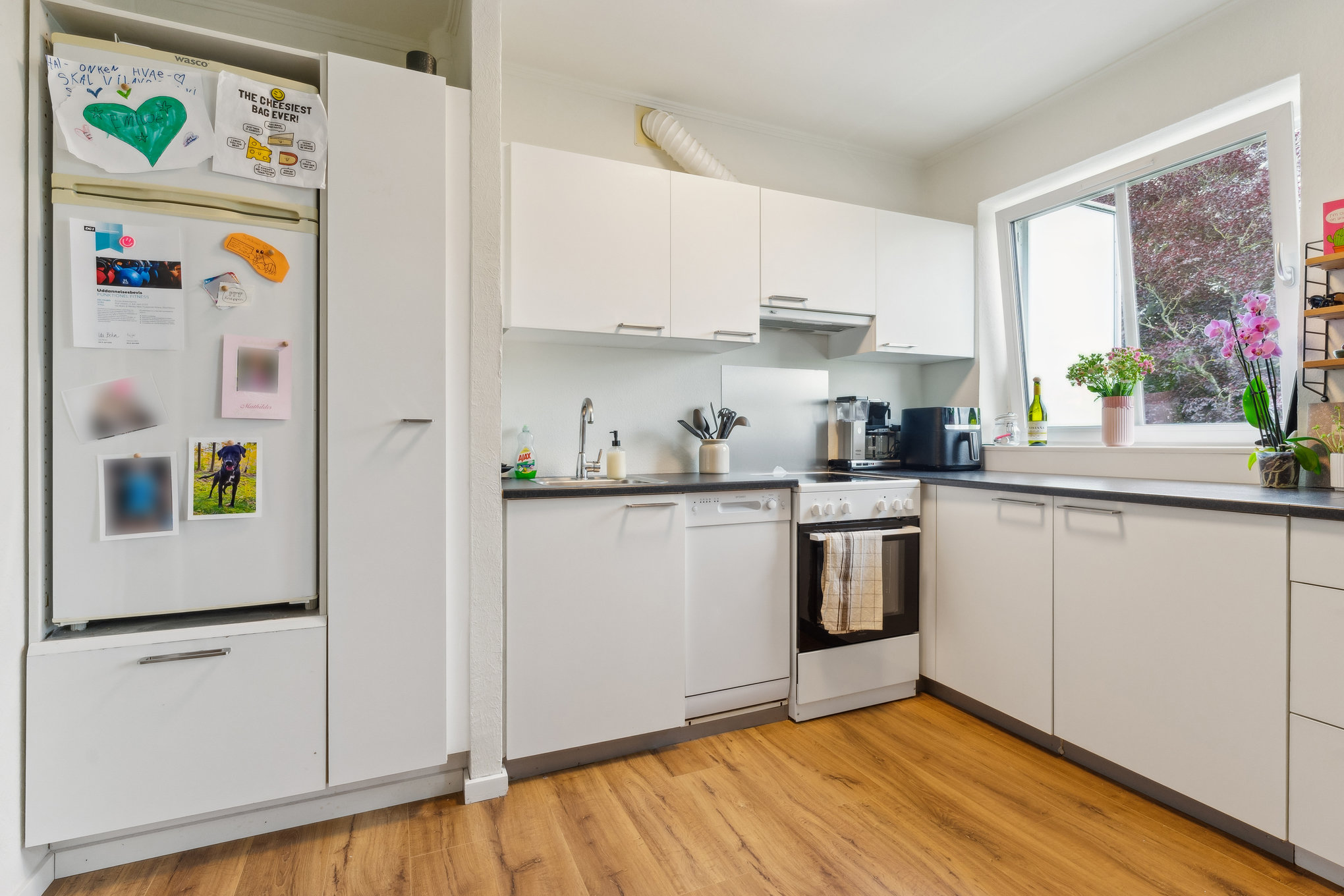 Miniaturebillede 1: køkken. Billede af Gl. Hadsundvej 12B, 3. 2., 8900 Randers C